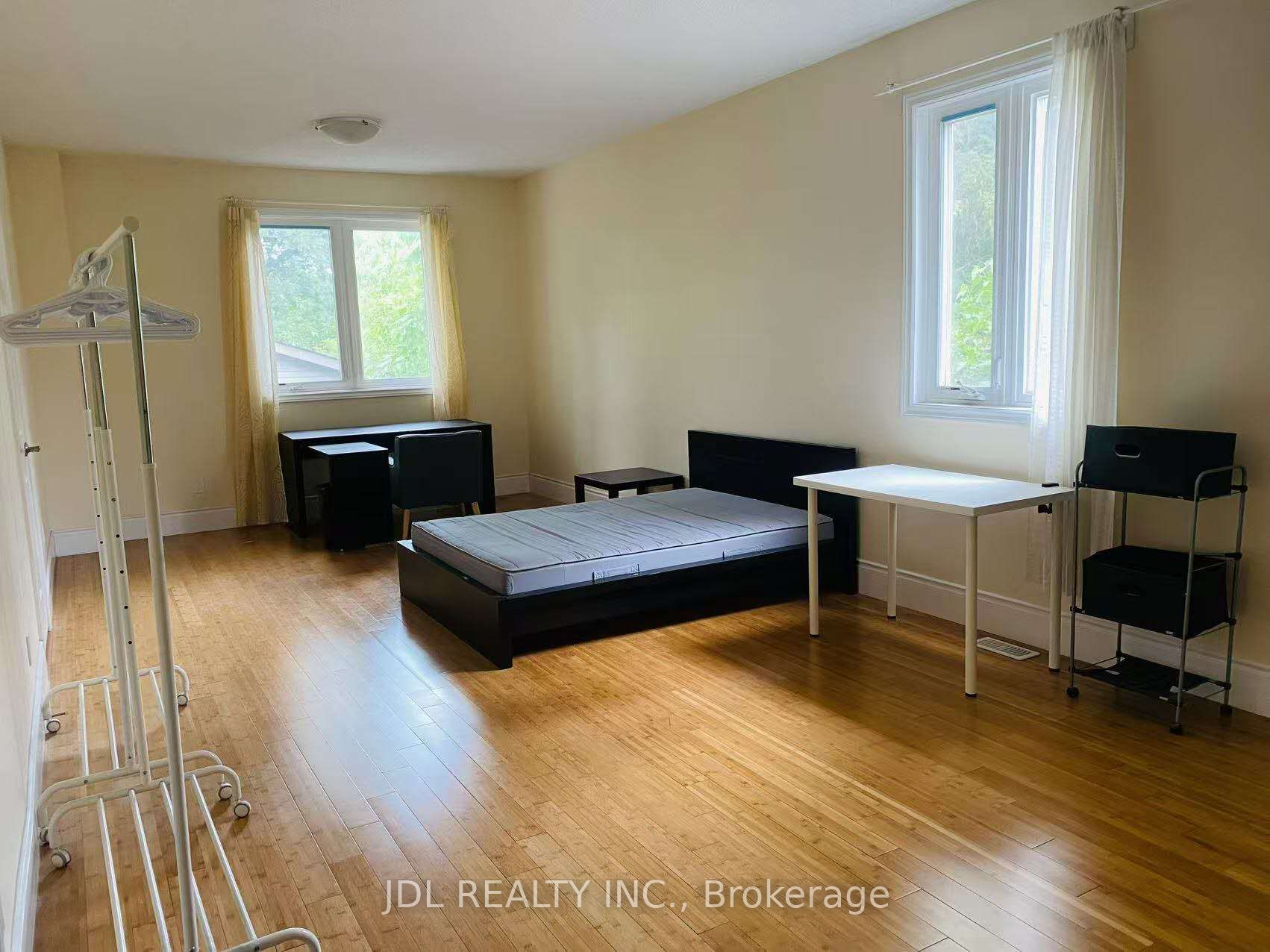29 Bobmar Road, Toronto, ON M1C 1C8