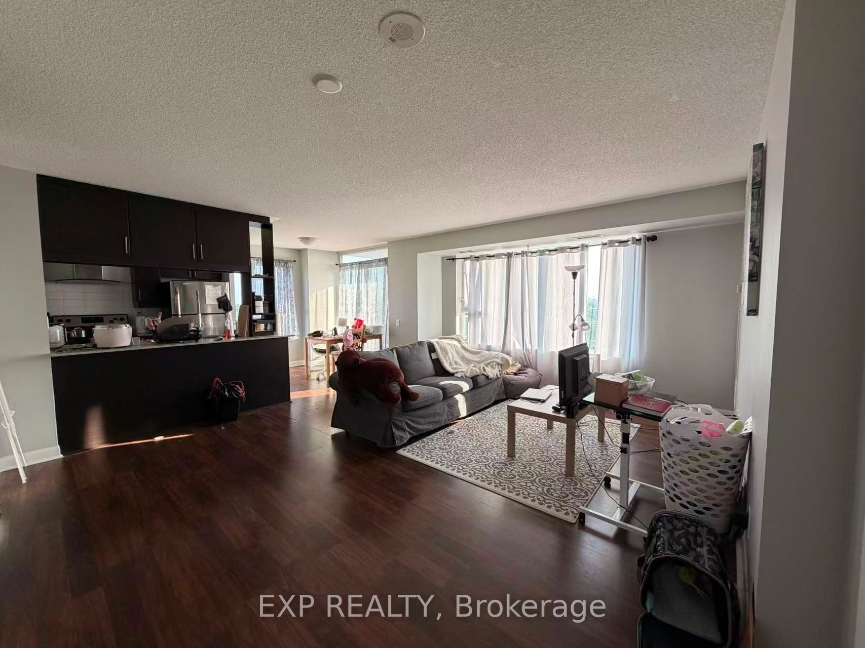 190 Borough Drive 2008, Toronto, ON M1R 0B6 photo 3