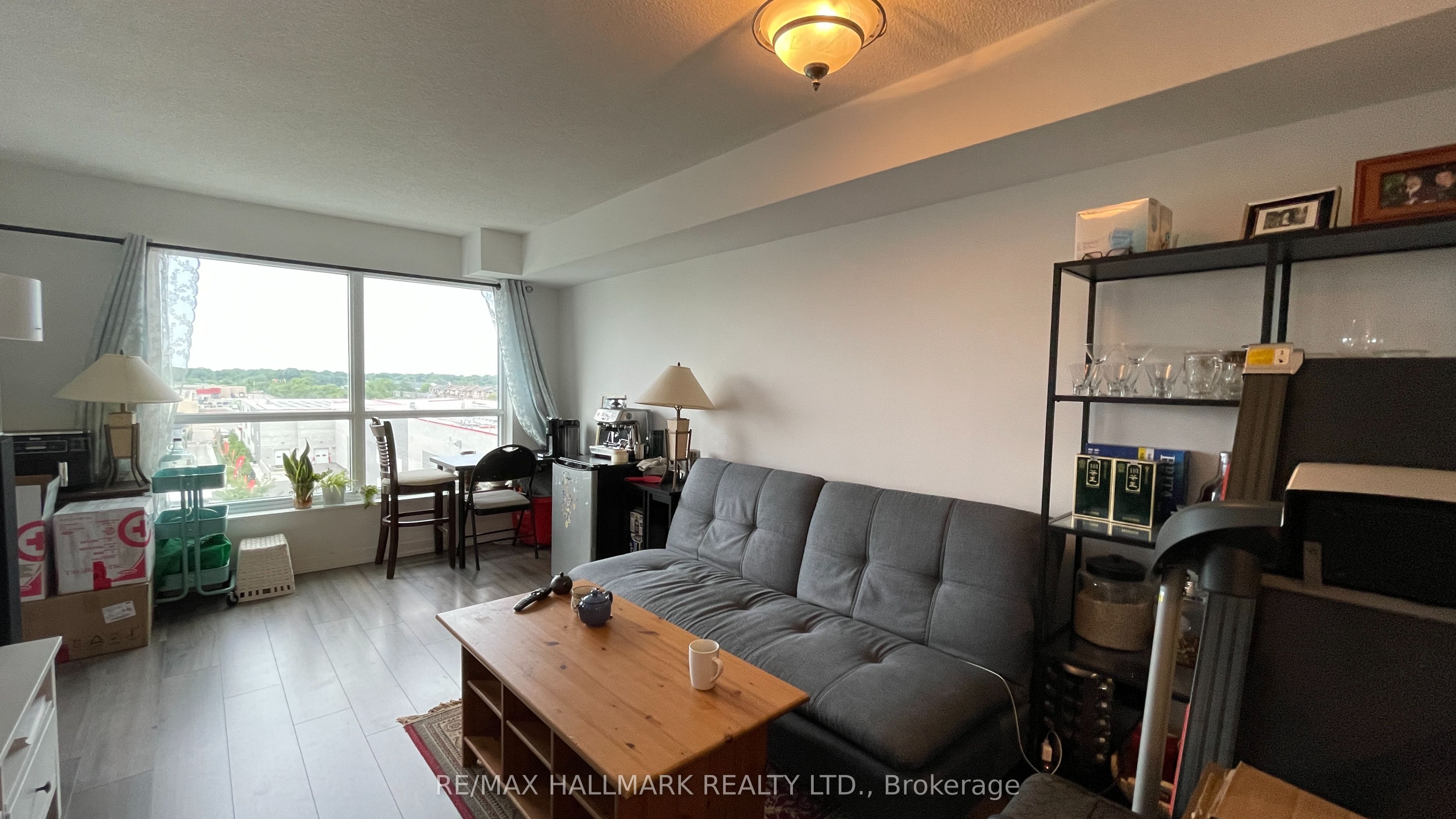 8 Trent Avenue 615, Toronto, ON M4C 0A6 photo 2