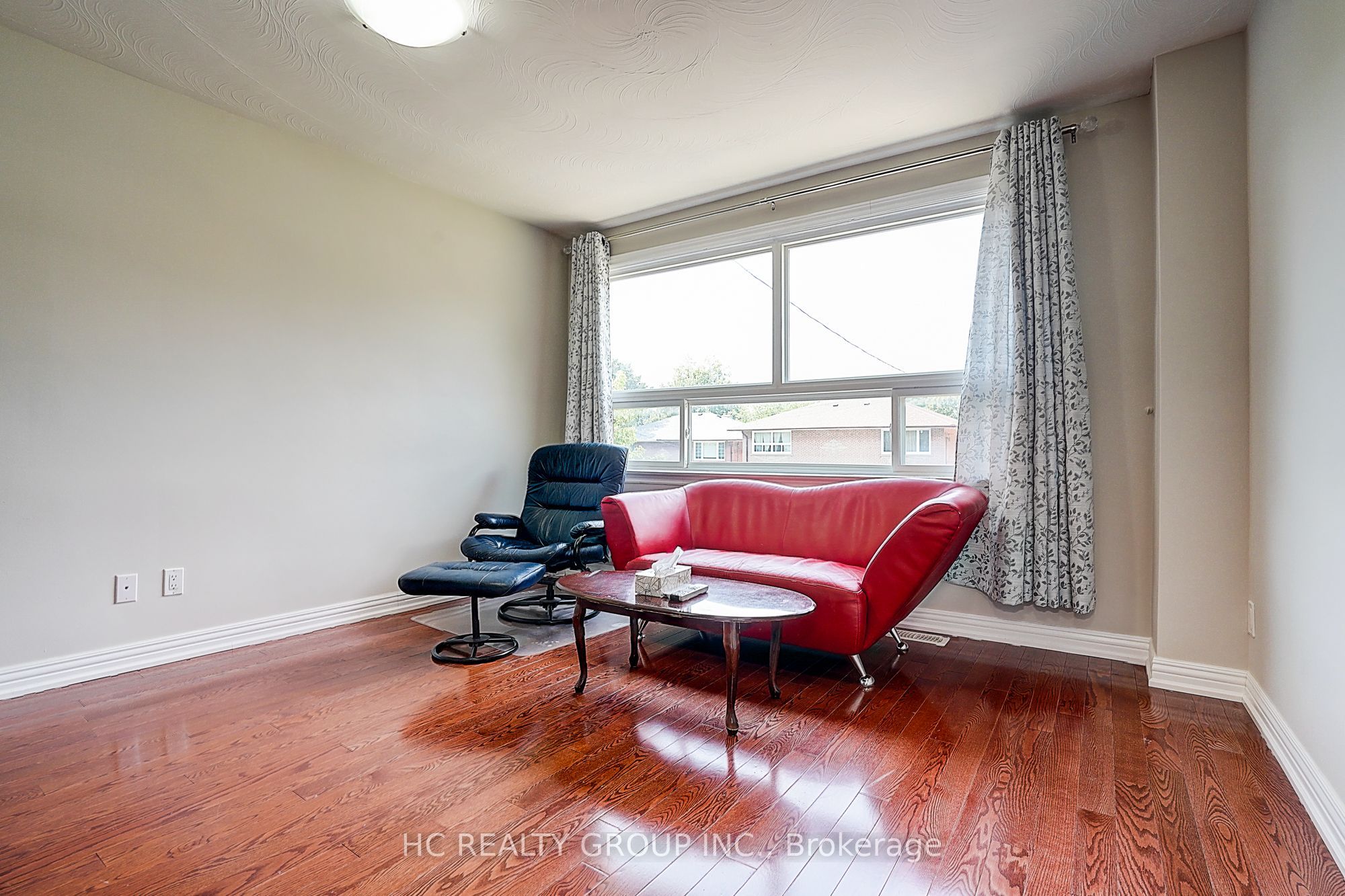 361 Highfield Road, Toronto, ON M4L 2V7 photo 4