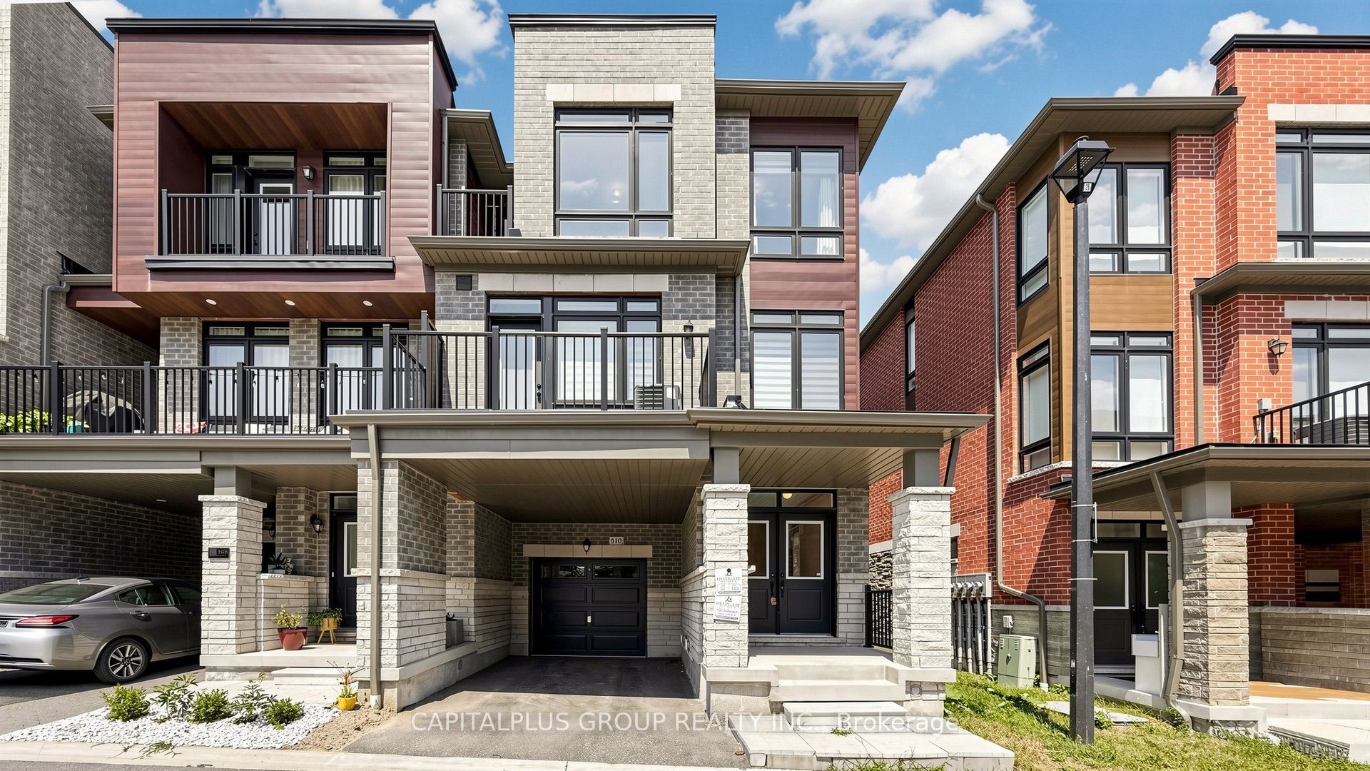 510 Littlewood Lane, Ajax, ON L1S 0H1 photo 2