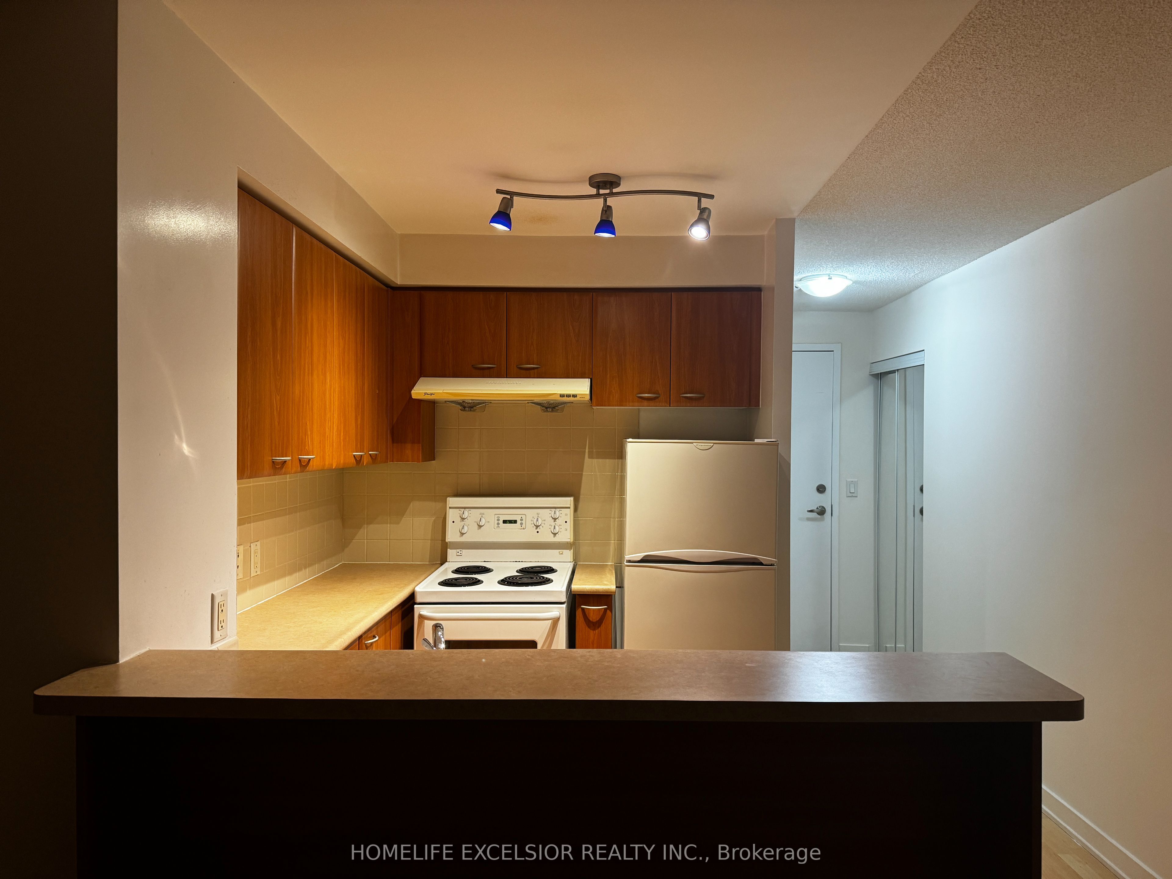36 Lee Centre Drive 1515, Toronto, ON M1H 3J1 photo 5