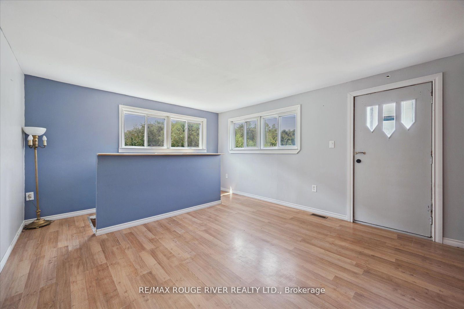 2037 Nash Road, Clarington, ON L1C 3K4 photo 5