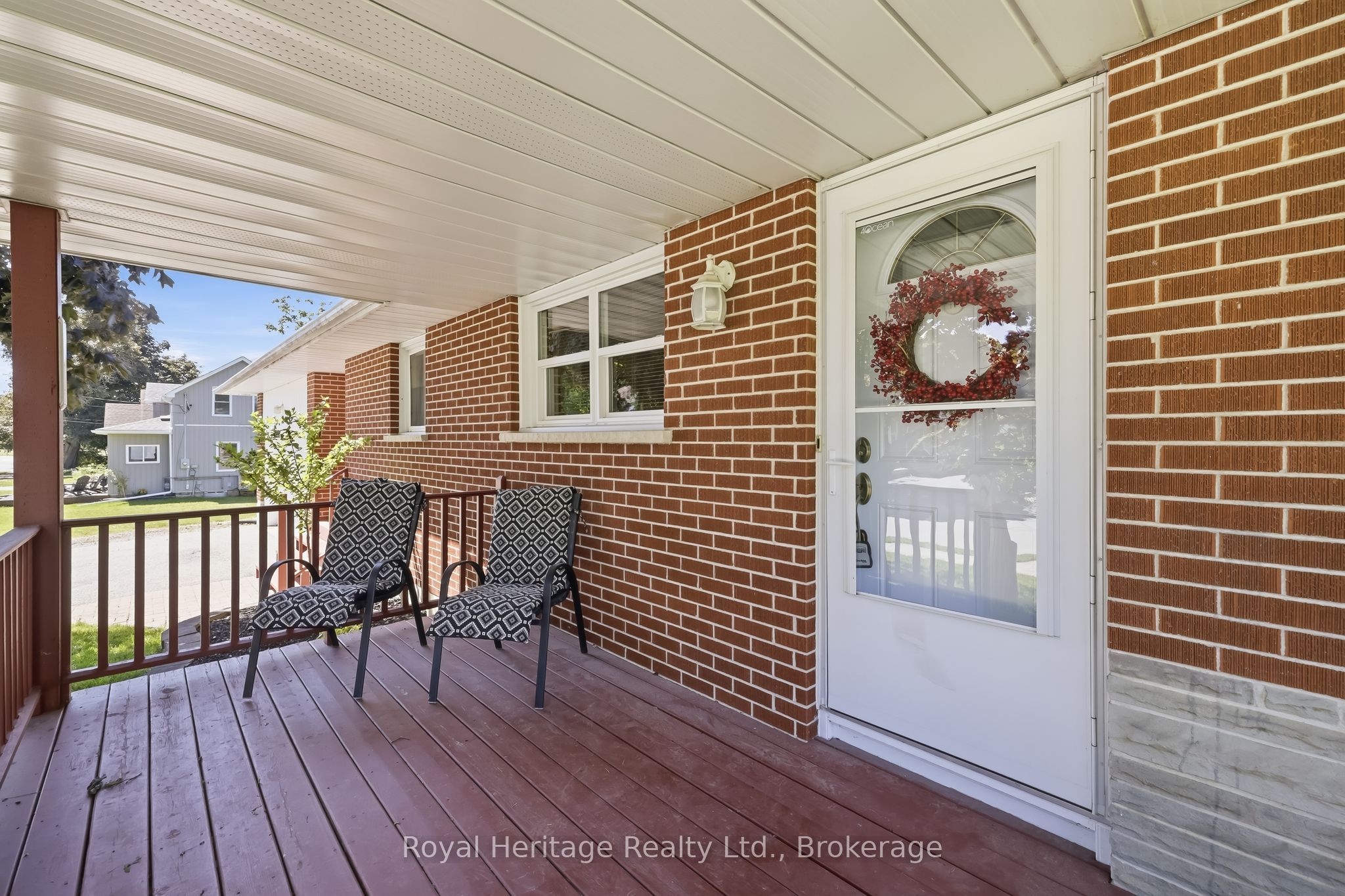 12 Simcoe Street, Whitby, ON L1M 1B2 photo 2