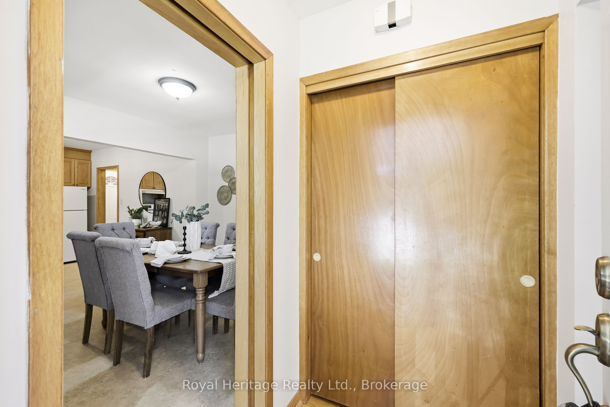 12 Simcoe Street, Whitby, ON L1M 1B2 photo 4