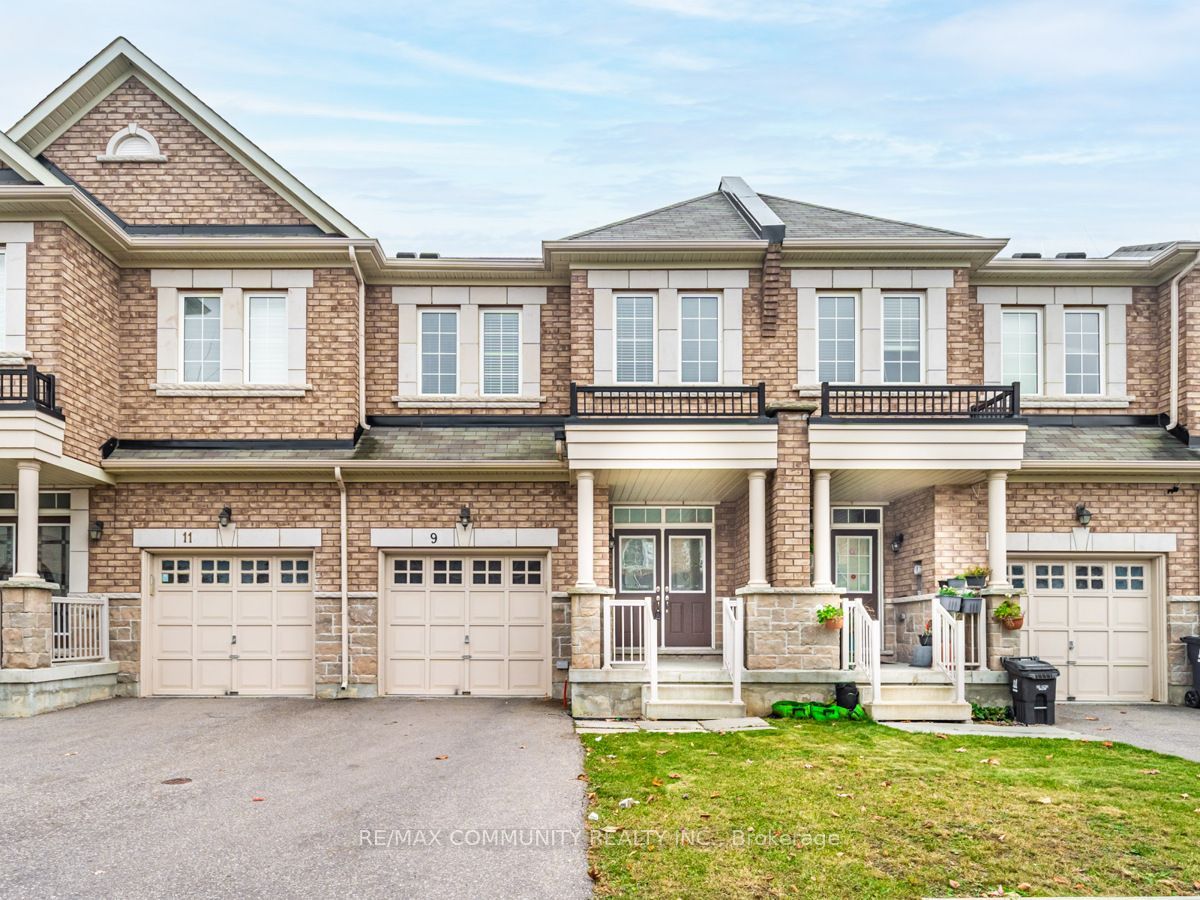 9 Twinflower Court, Toronto, ON M1X 2B5