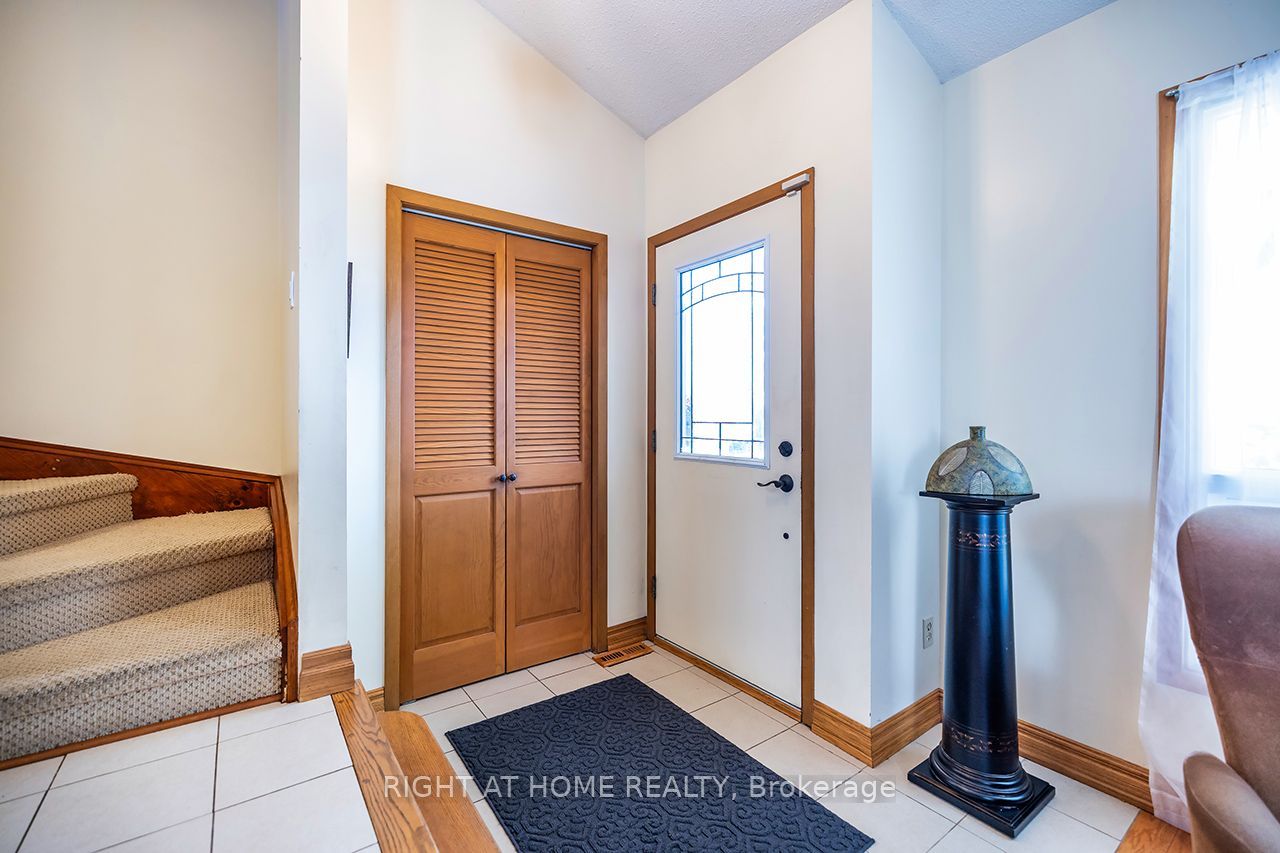 1770 Spruce Hill Road, Pickering, ON L1V 1S4 photo 5
