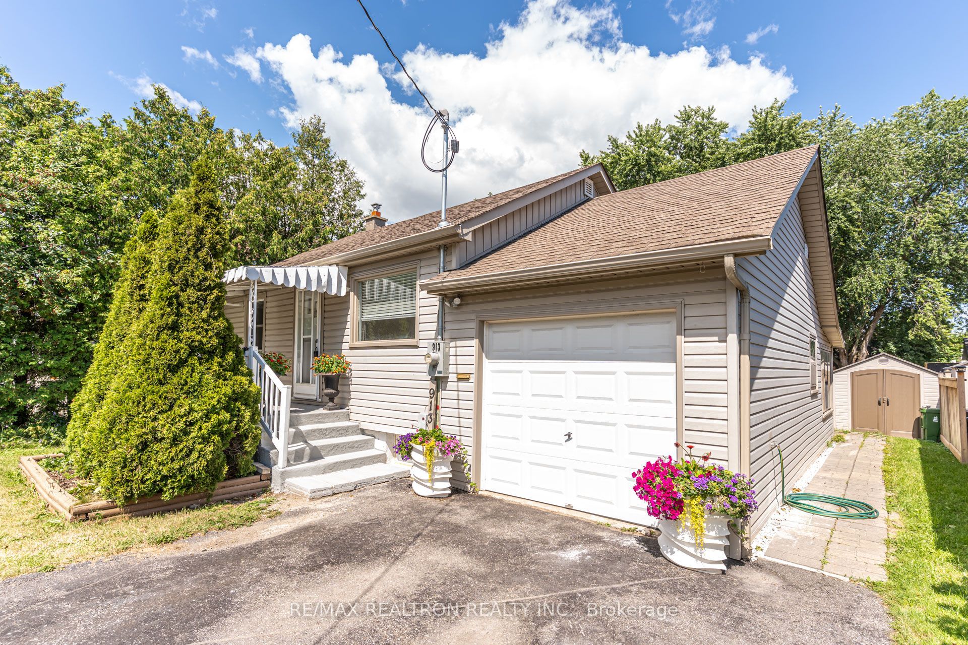 913 Pickering Beach Road, Ajax, ON L1S 1G3 photo 3
