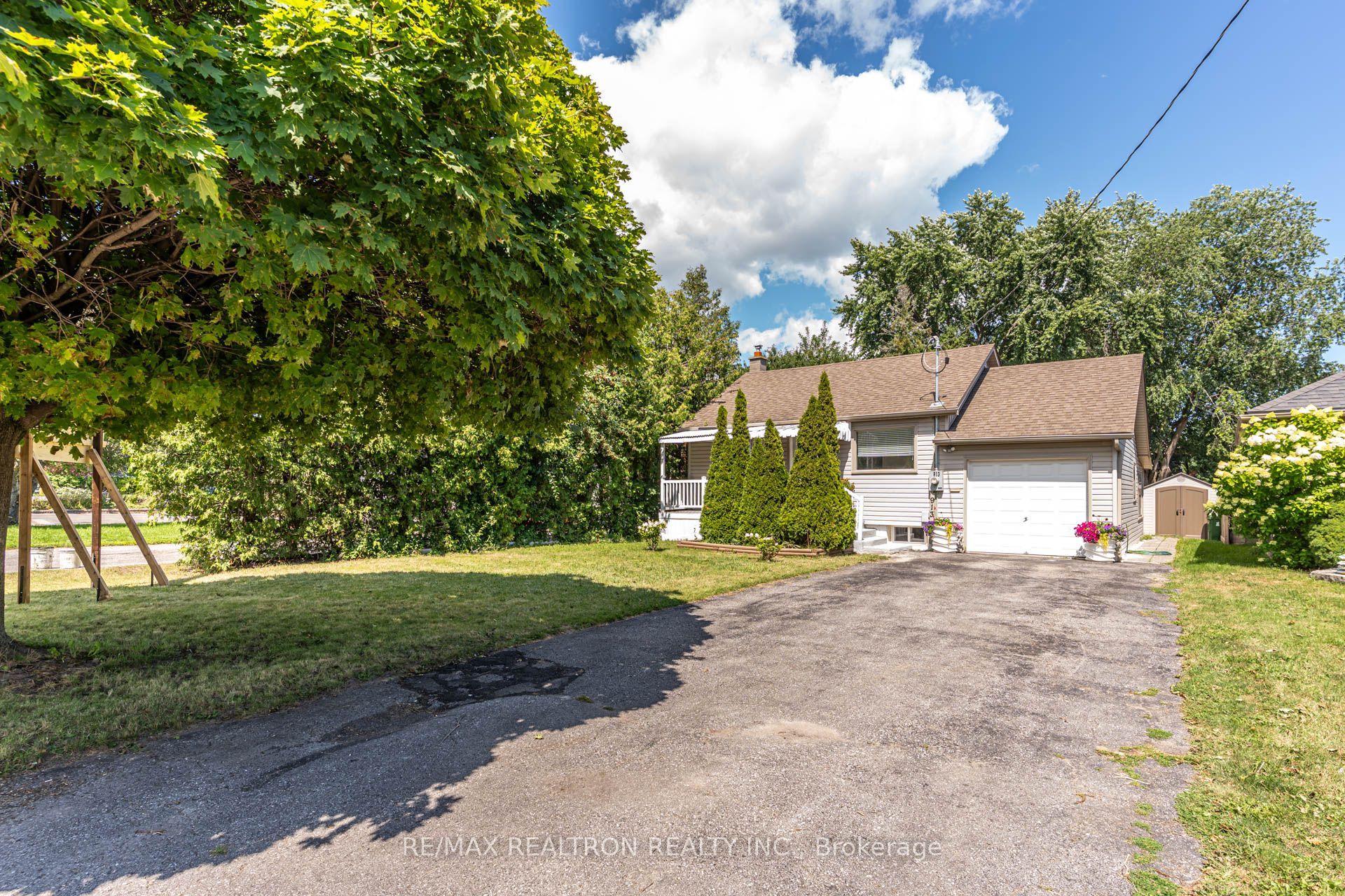 913 Pickering Beach Road, Ajax, ON L1S 1G3 photo 4
