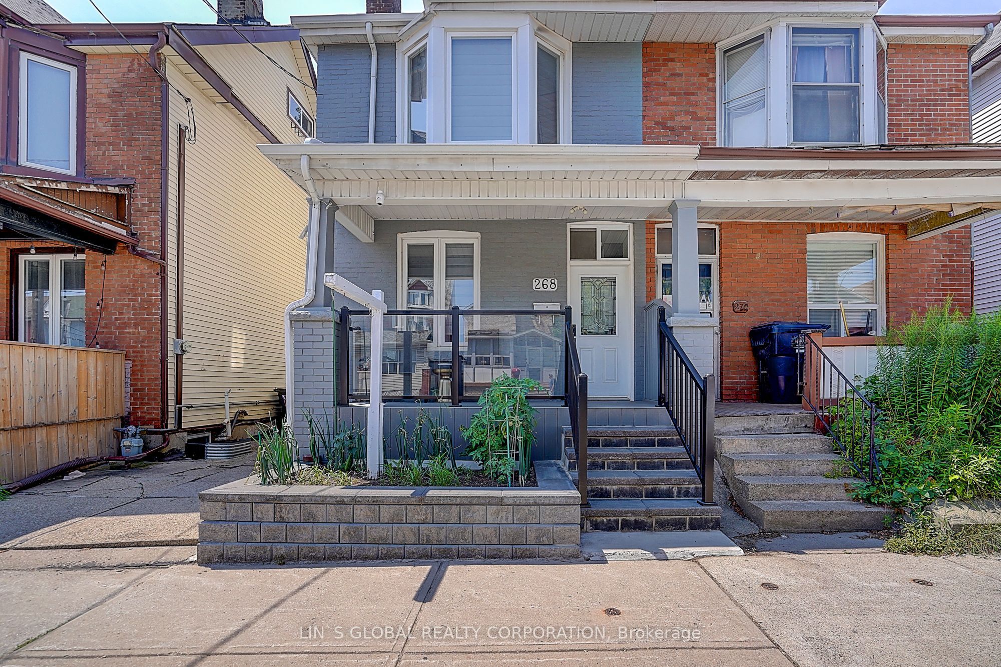 268 Jones Avenue, Toronto, ON M4M 3A6 photo 3