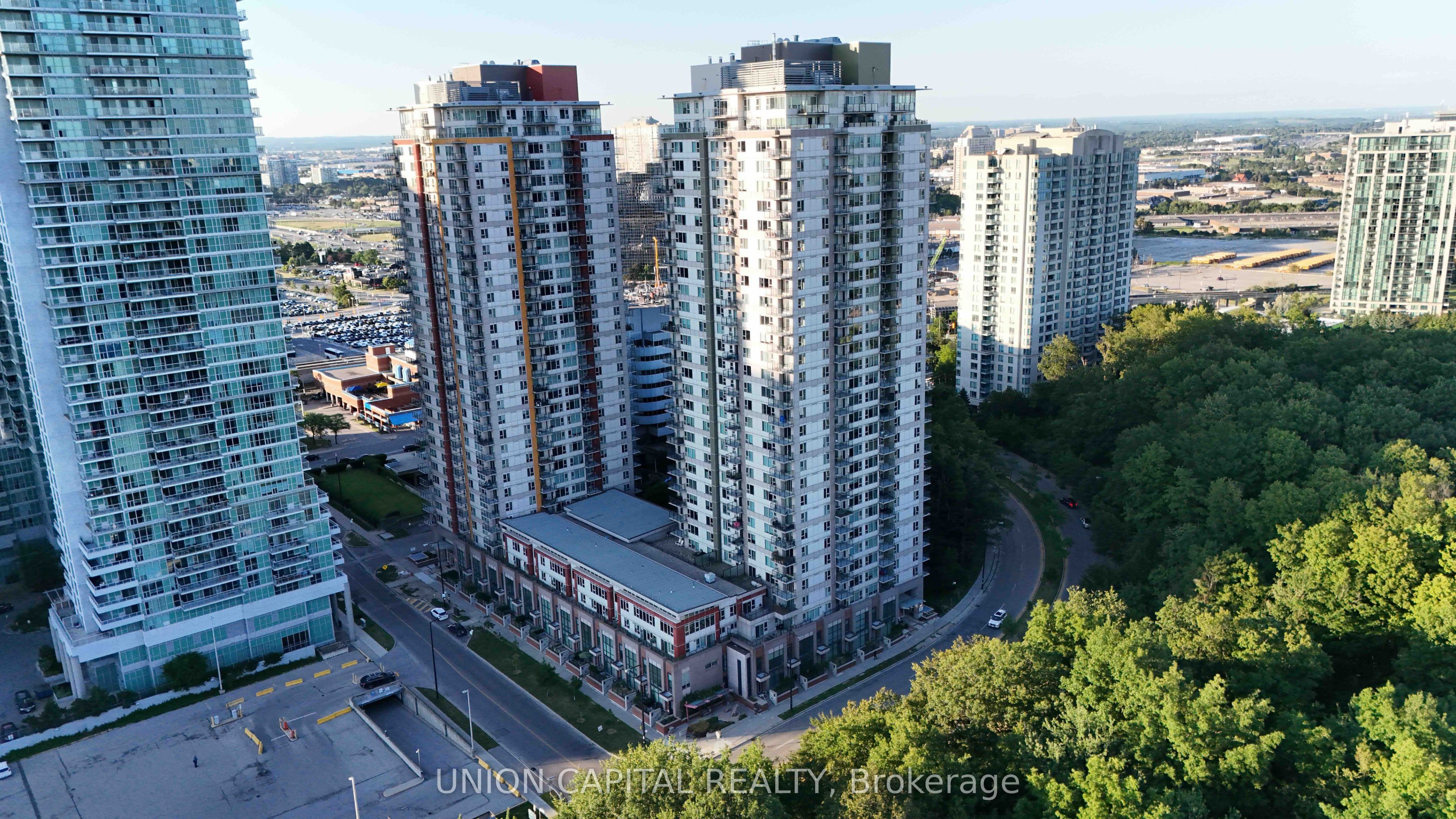 25 Town Centre Court 1807, Toronto, ON M1P 0B4