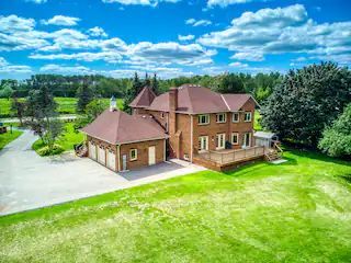 2377 Salem Road BSMT, Ajax, ON L1Z 1X4