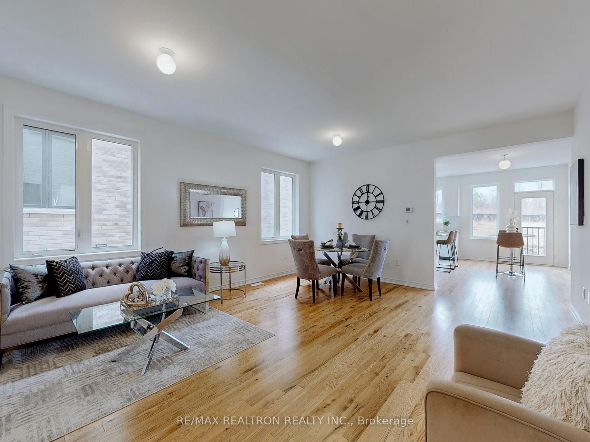 1260 Talisman Manor, Pickering, ON L1X 0R8 photo 4