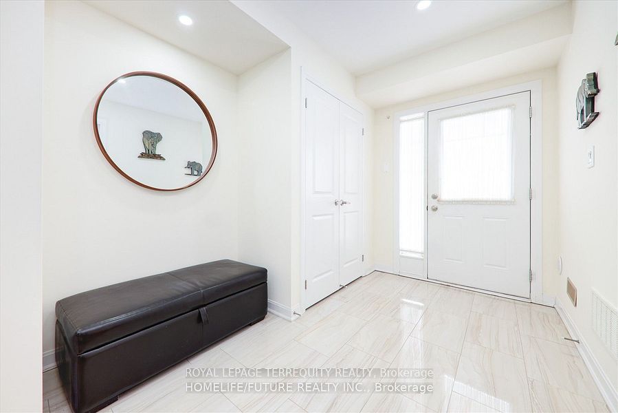 2412 Fall Harvest Crescent, Pickering, ON L1X 0G2 photo 3