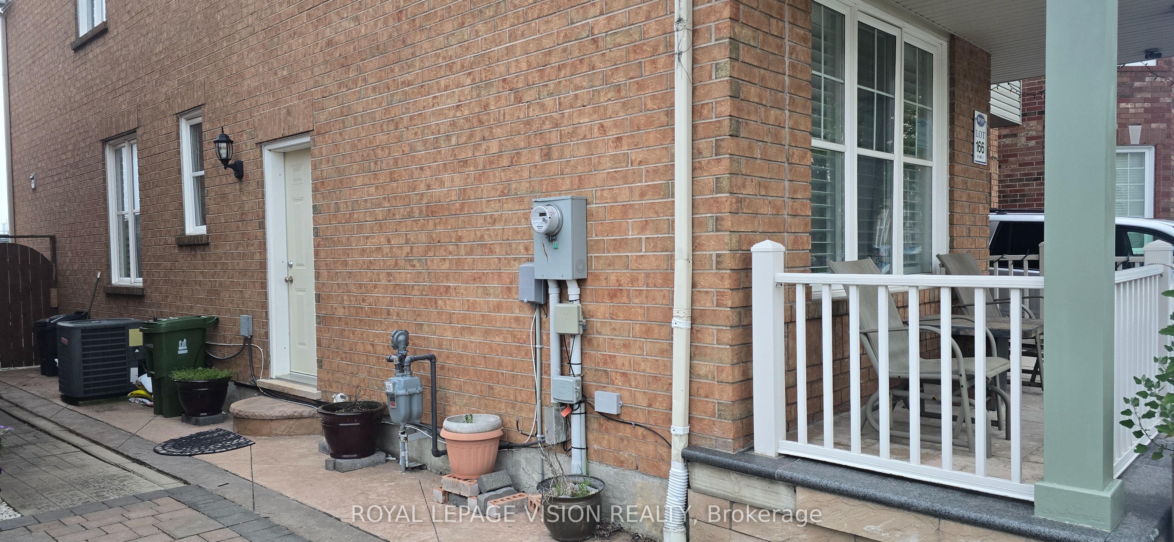 13 Antelope Drive, Toronto, ON M1B 6K5 photo 2