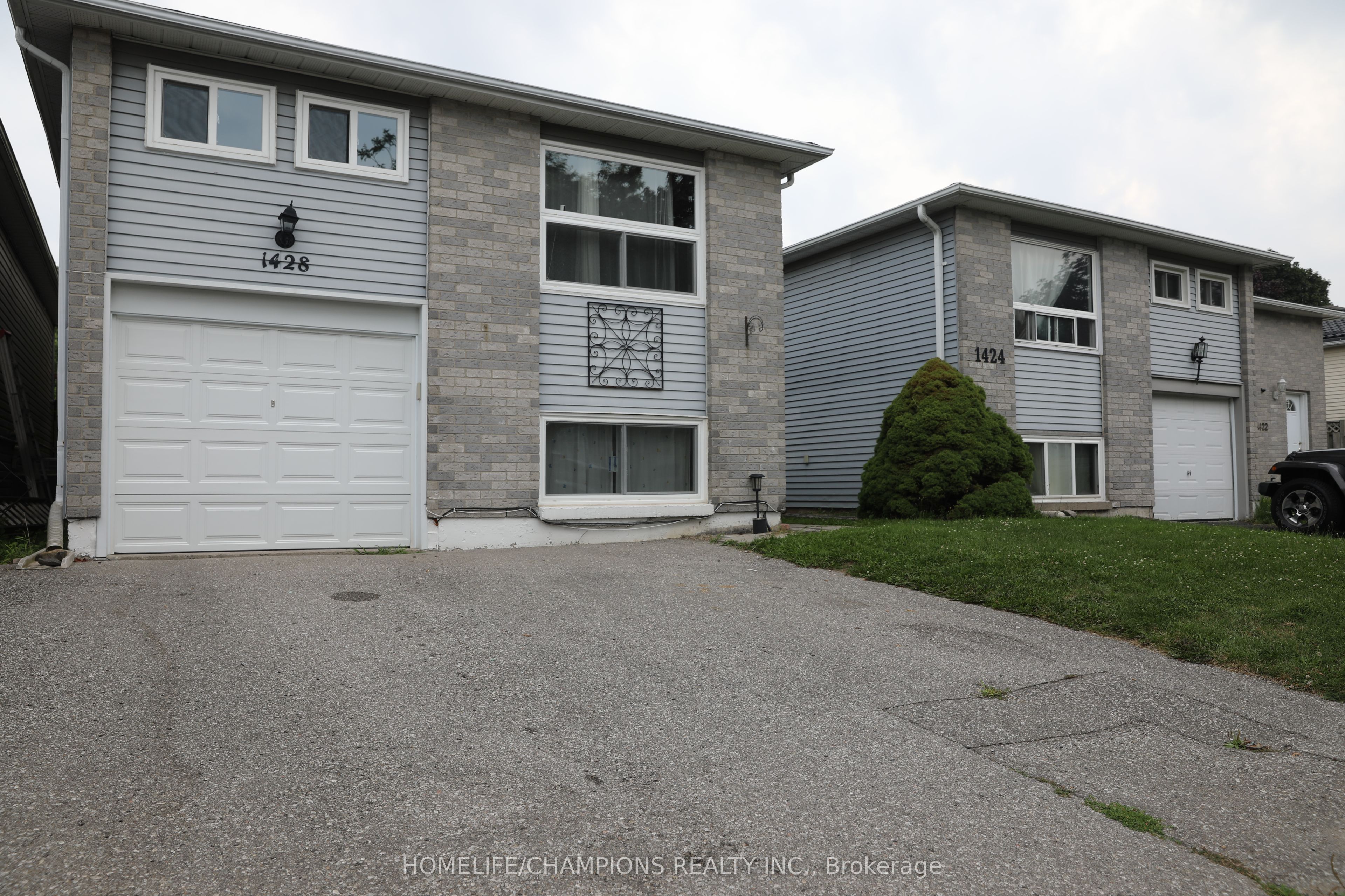 1428 Outlet Drive, Oshawa, ON L1J 7Z5