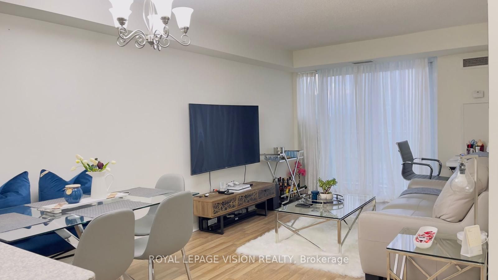 83 Borough Drive 1410, Toronto, ON M1P 5E4
