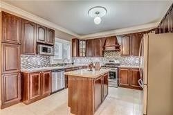 6 Mirrow Court, Toronto, ON M1C 4Y9 photo 3