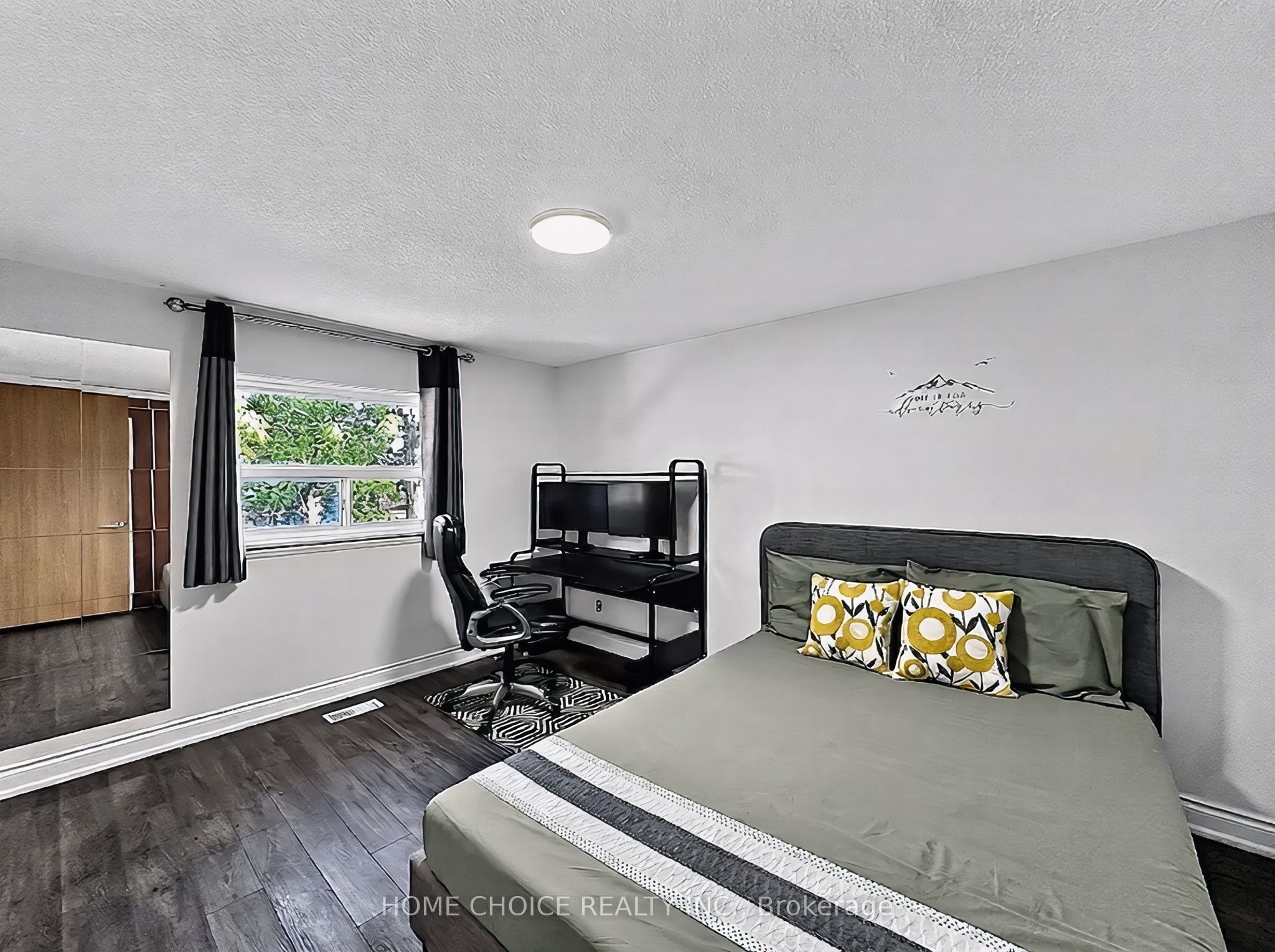 38 Robbinstone Drive, Toronto, ON M1B 2E6 photo 4