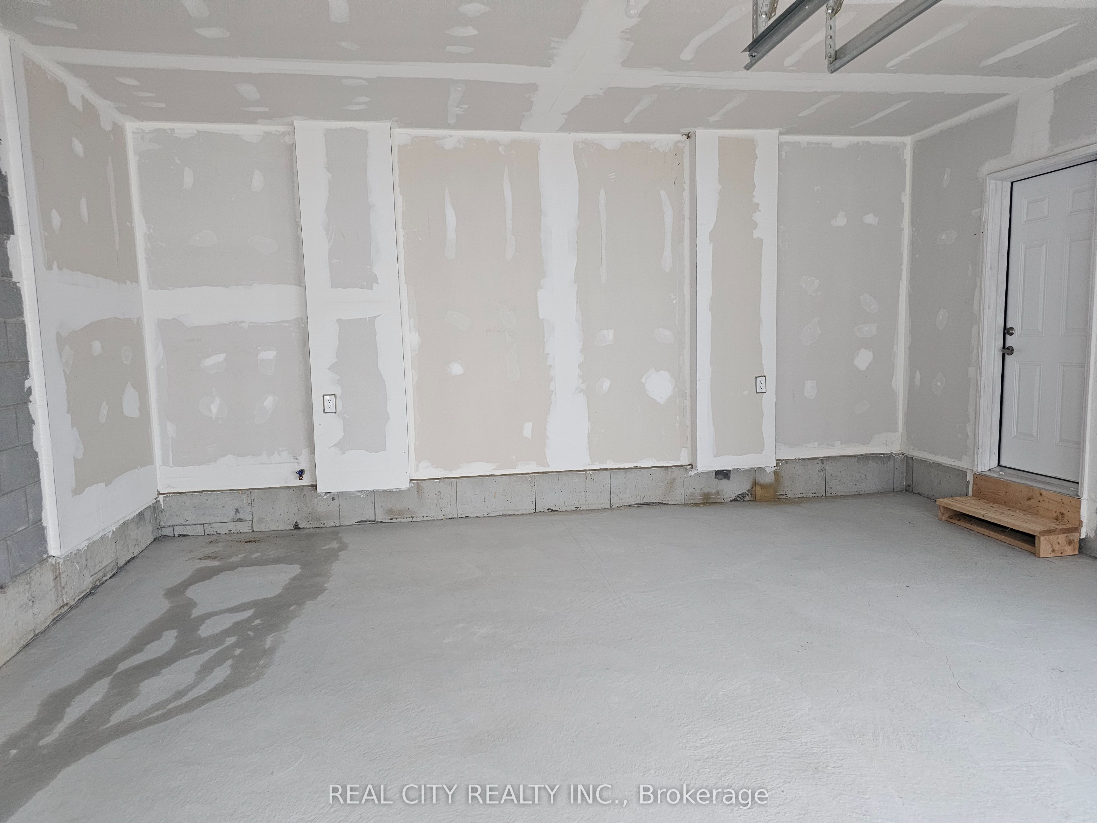 2873 Whites Road, Pickering, ON L0H 1J0 photo 4
