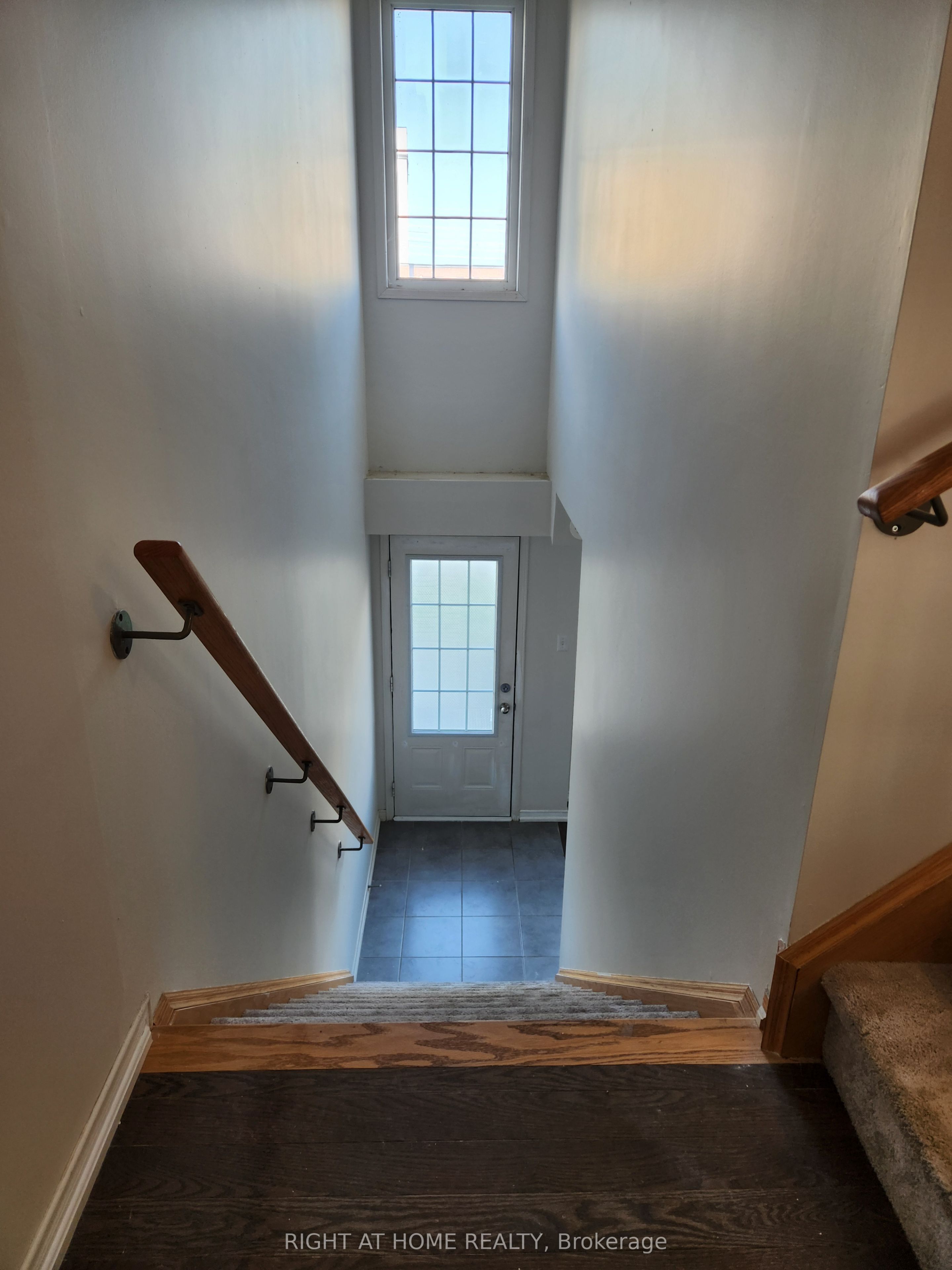 2564 Bromus Path, Oshawa, ON L1L 0K7 photo 4