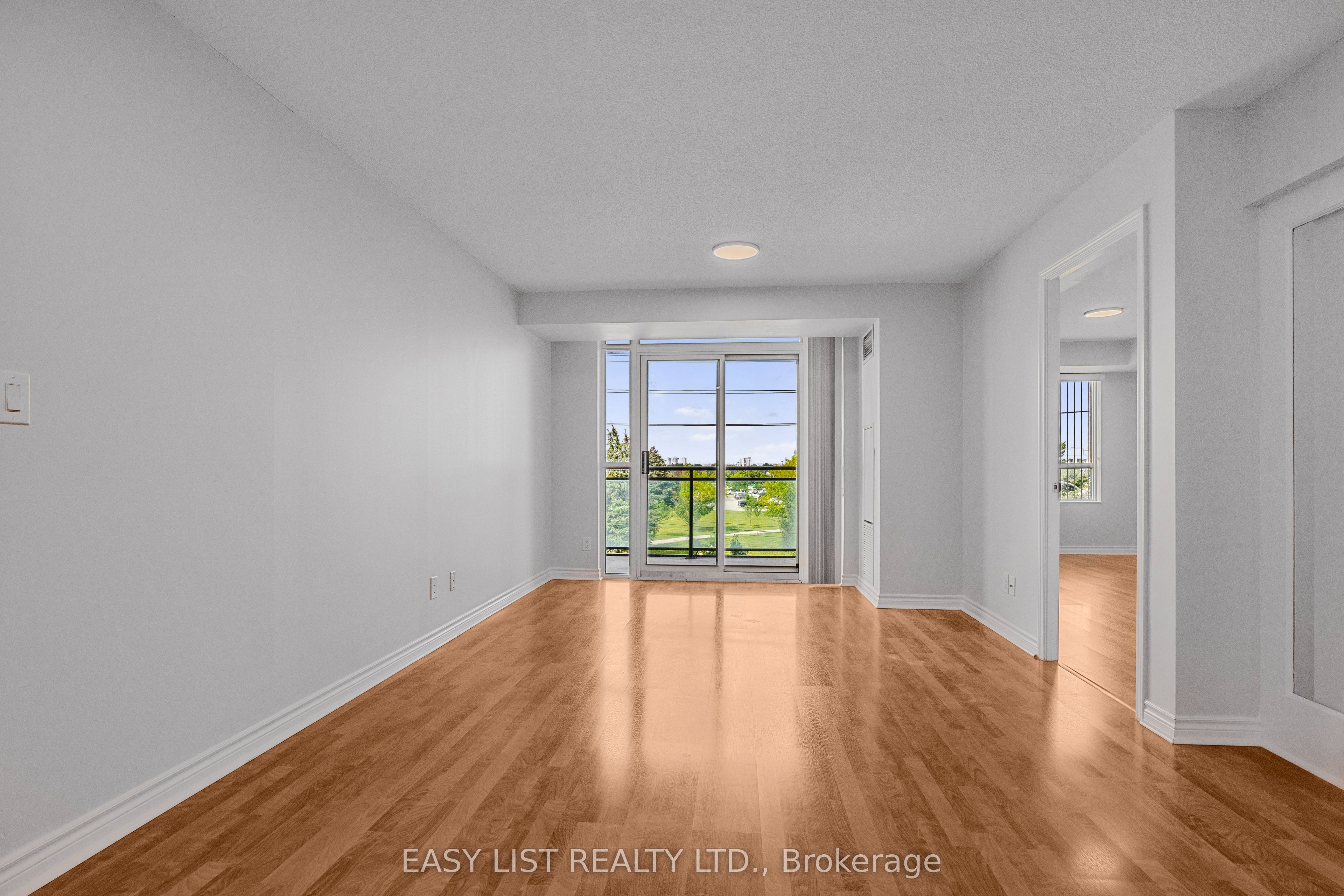 2020 Mcnicoll Avenue 319, Toronto, ON M1V 0B5 photo 4
