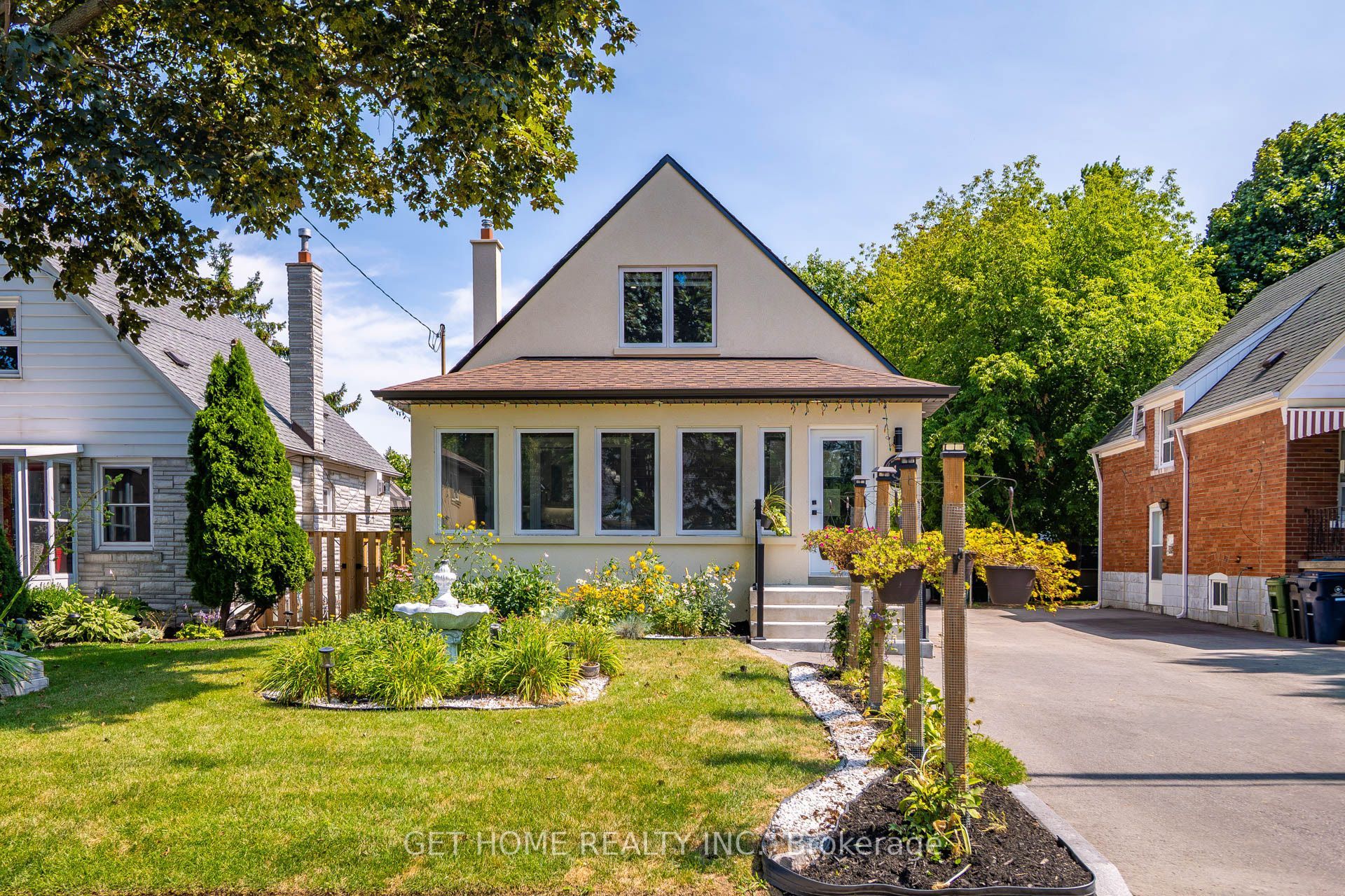 11 Twin Pauls Crescent, Toronto, ON M1R 3Z6 photo 2