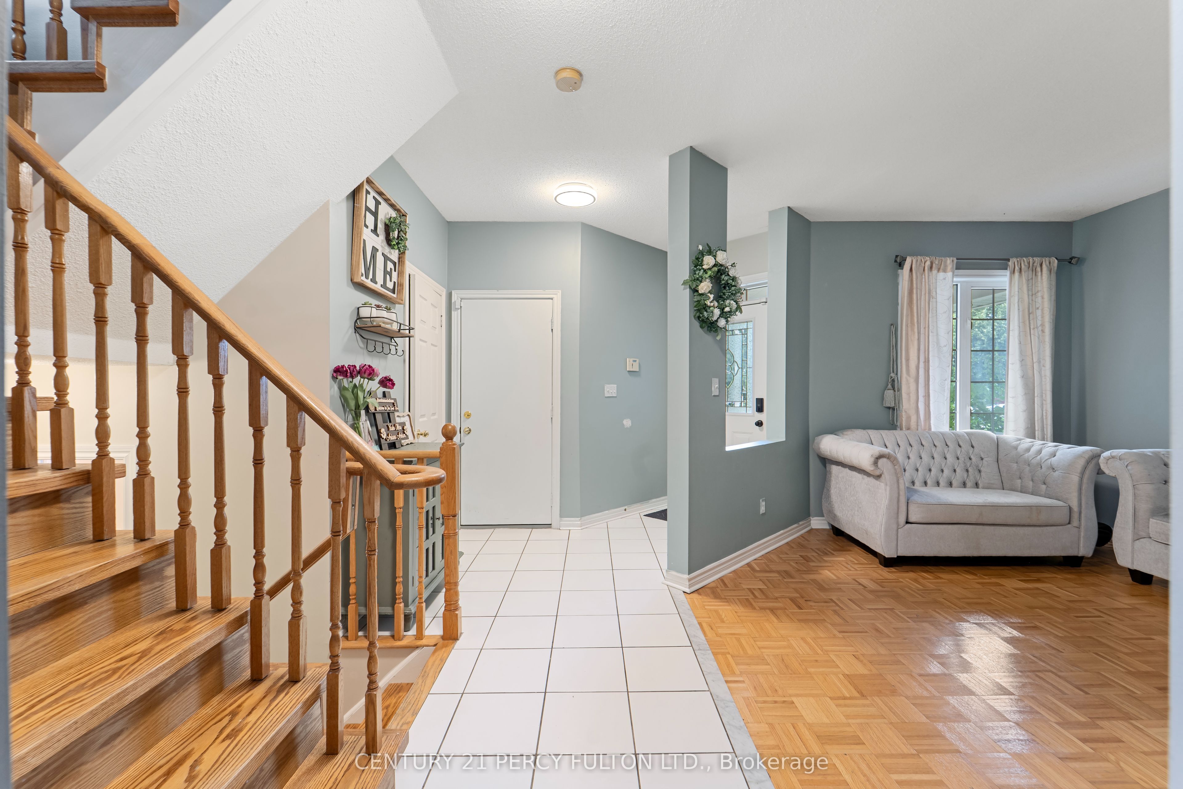 35 Weldon Street, Whitby, ON L1R 2T5 photo 4