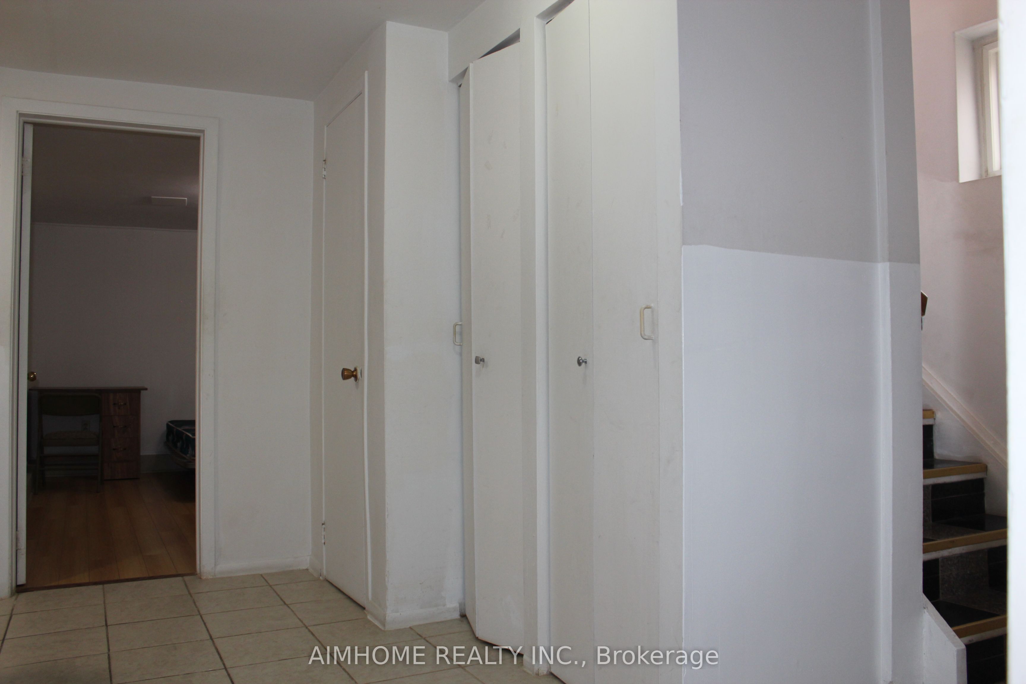 40 Hepscott Terrace Lower, Toronto, ON M1W 1E1 photo 2
