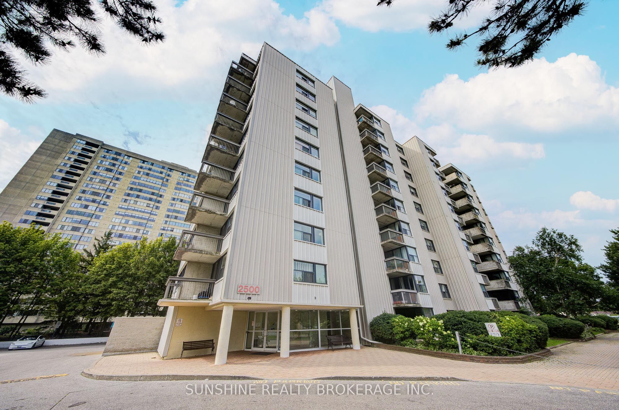 2500 Bridletowne Circle 408, Toronto, ON M1W 2V6
