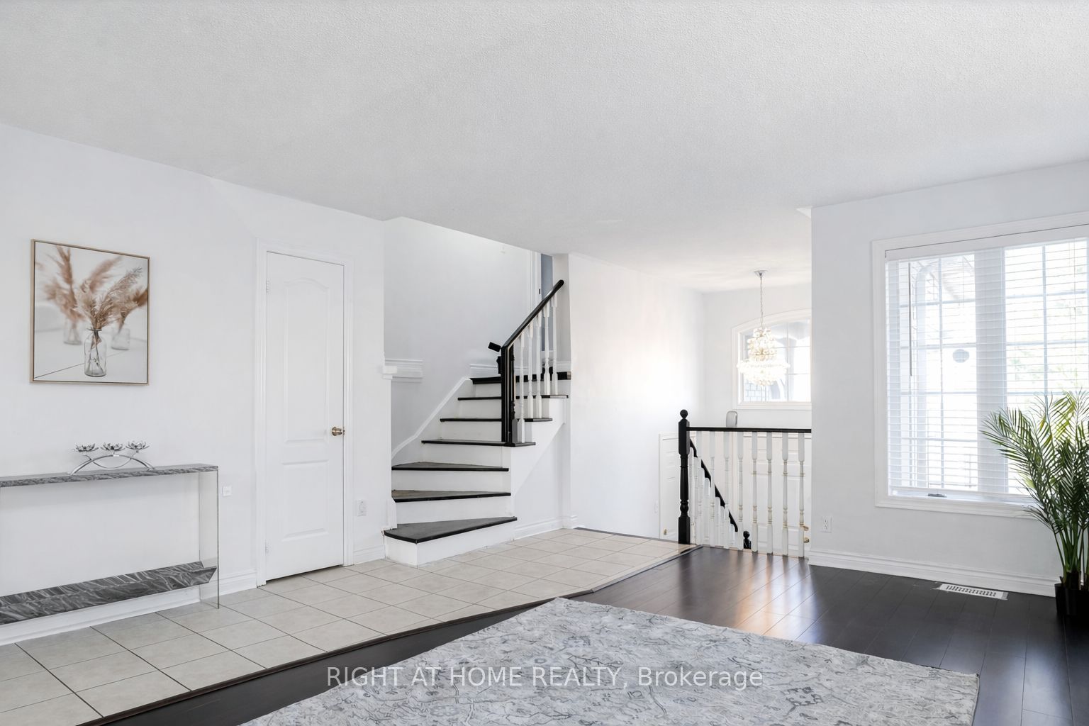 169 Dooley Crescent, Ajax, ON L1T 4J7 photo 2
