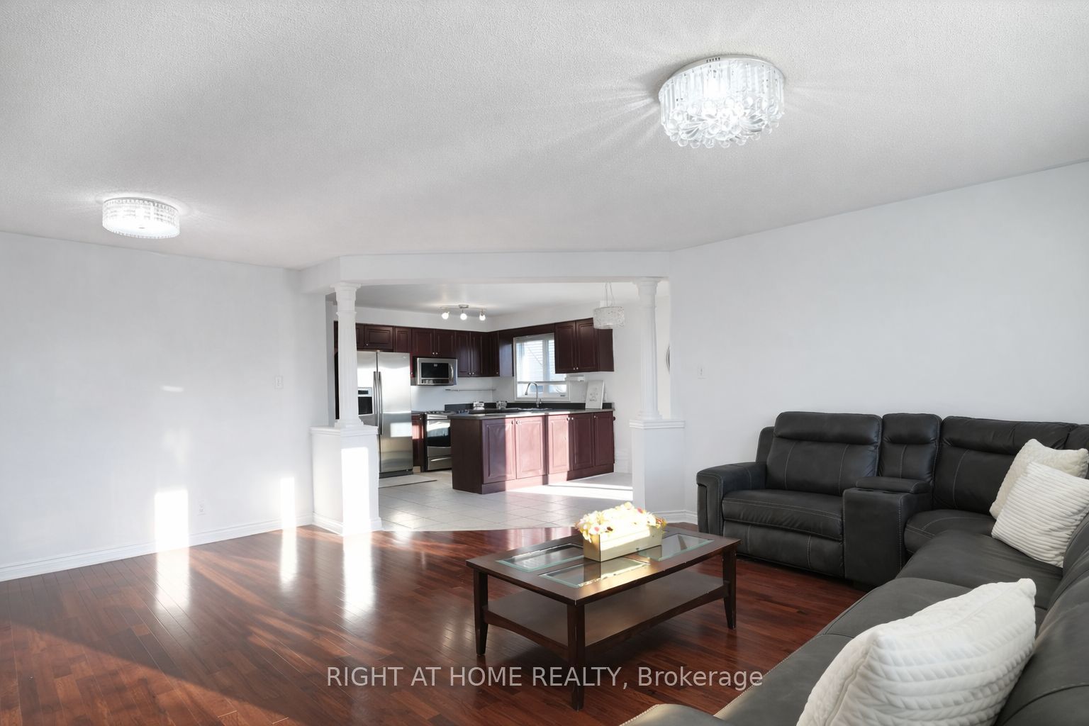 169 Dooley Crescent, Ajax, ON L1T 4J7 photo 4