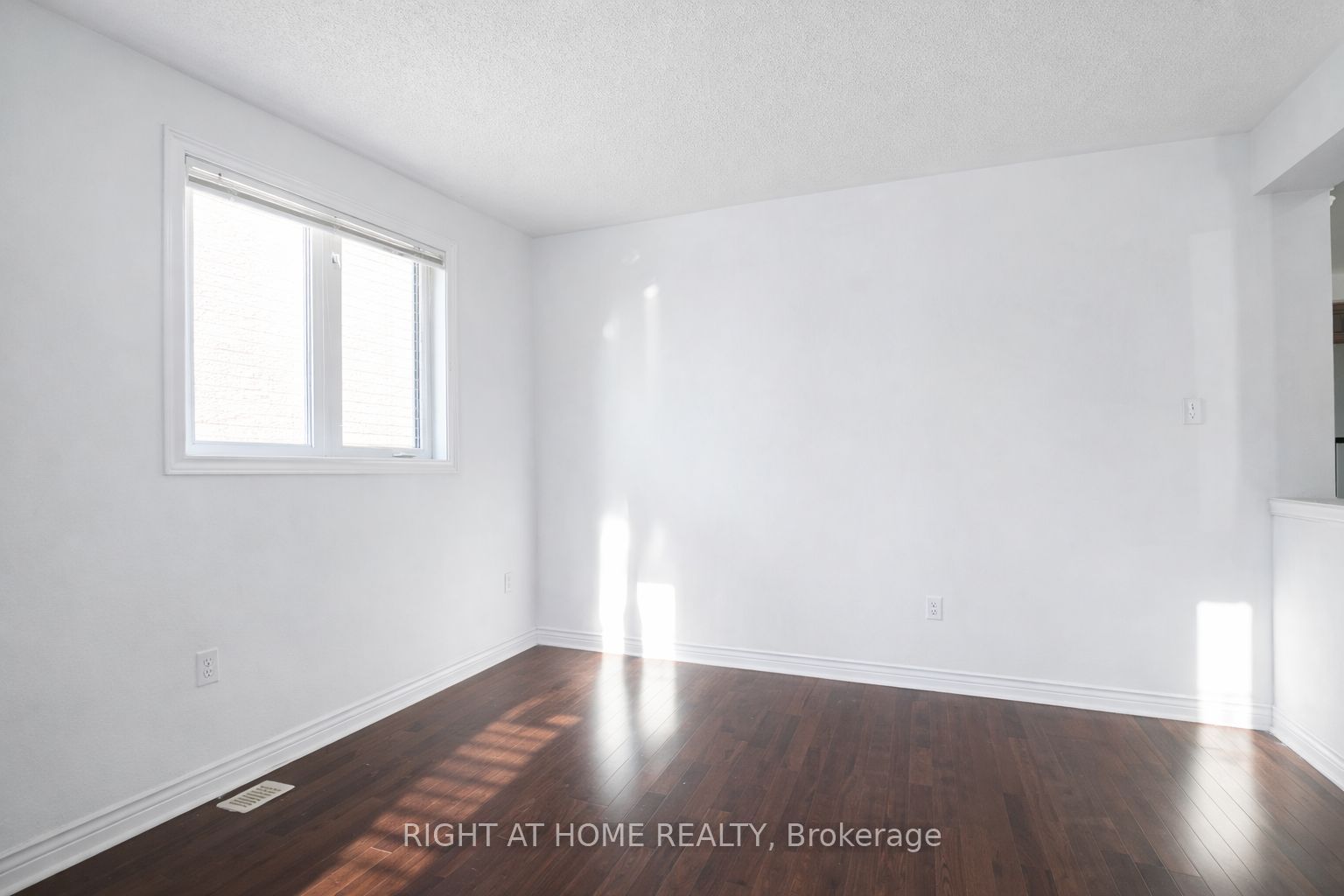169 Dooley Crescent, Ajax, ON L1T 4J7 photo 5