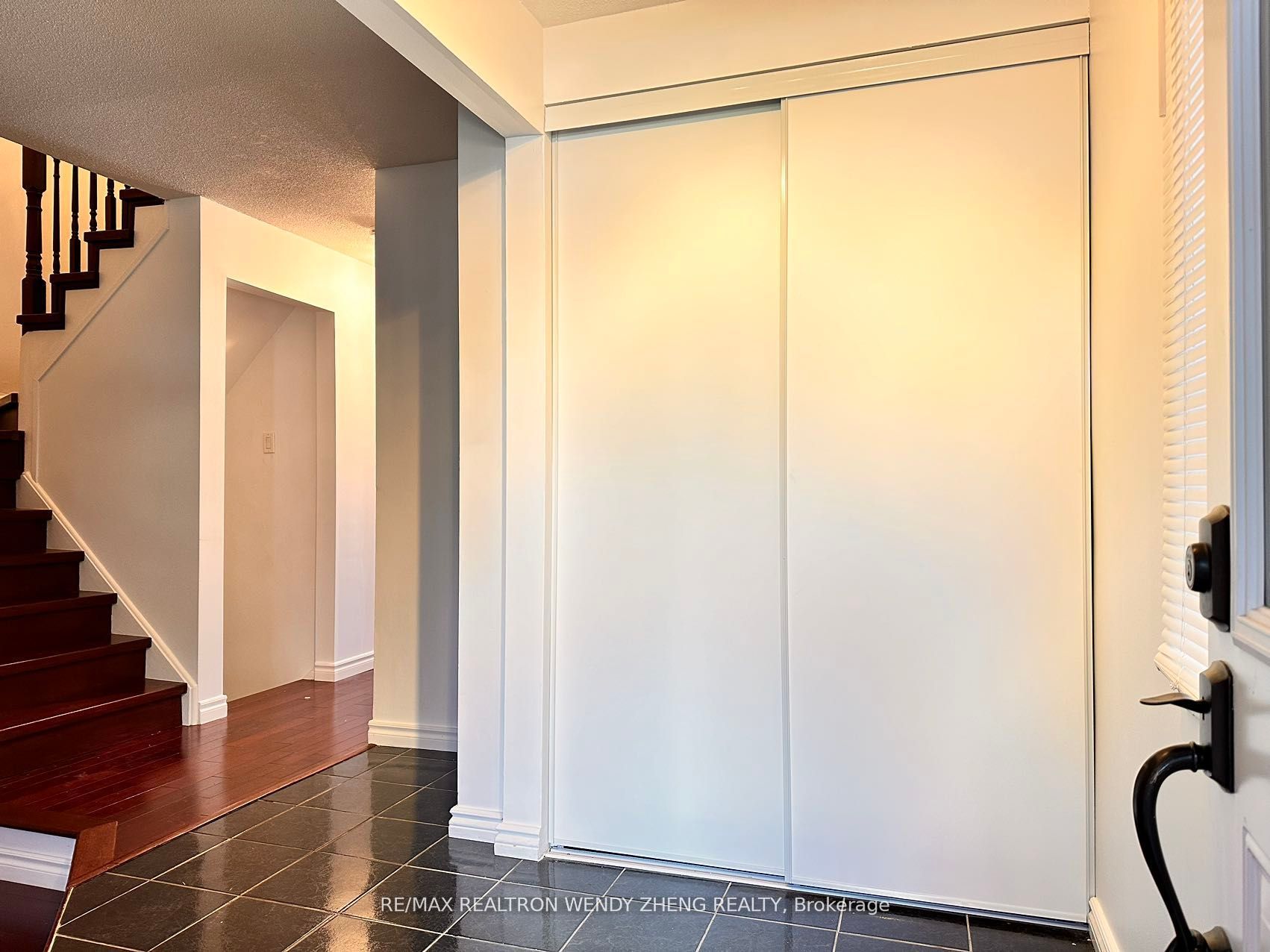 400 Huntsmill Boulevard, Toronto, ON M1W 3R5 photo 2
