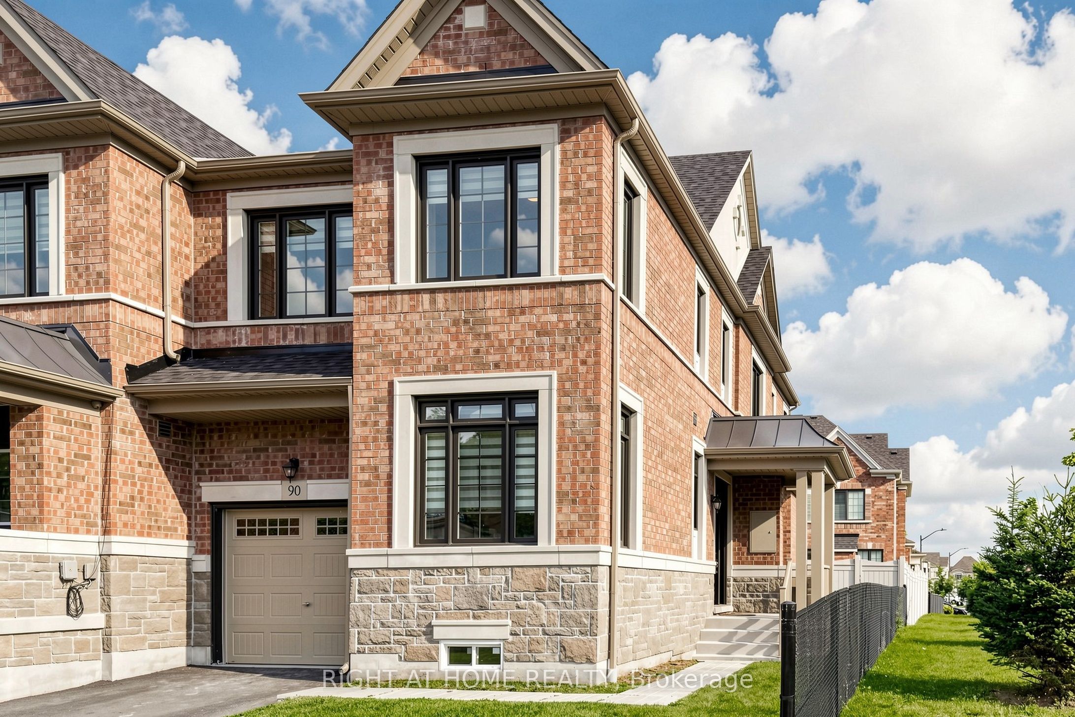 90 Laing Drive, Whitby, ON L1P 0N6