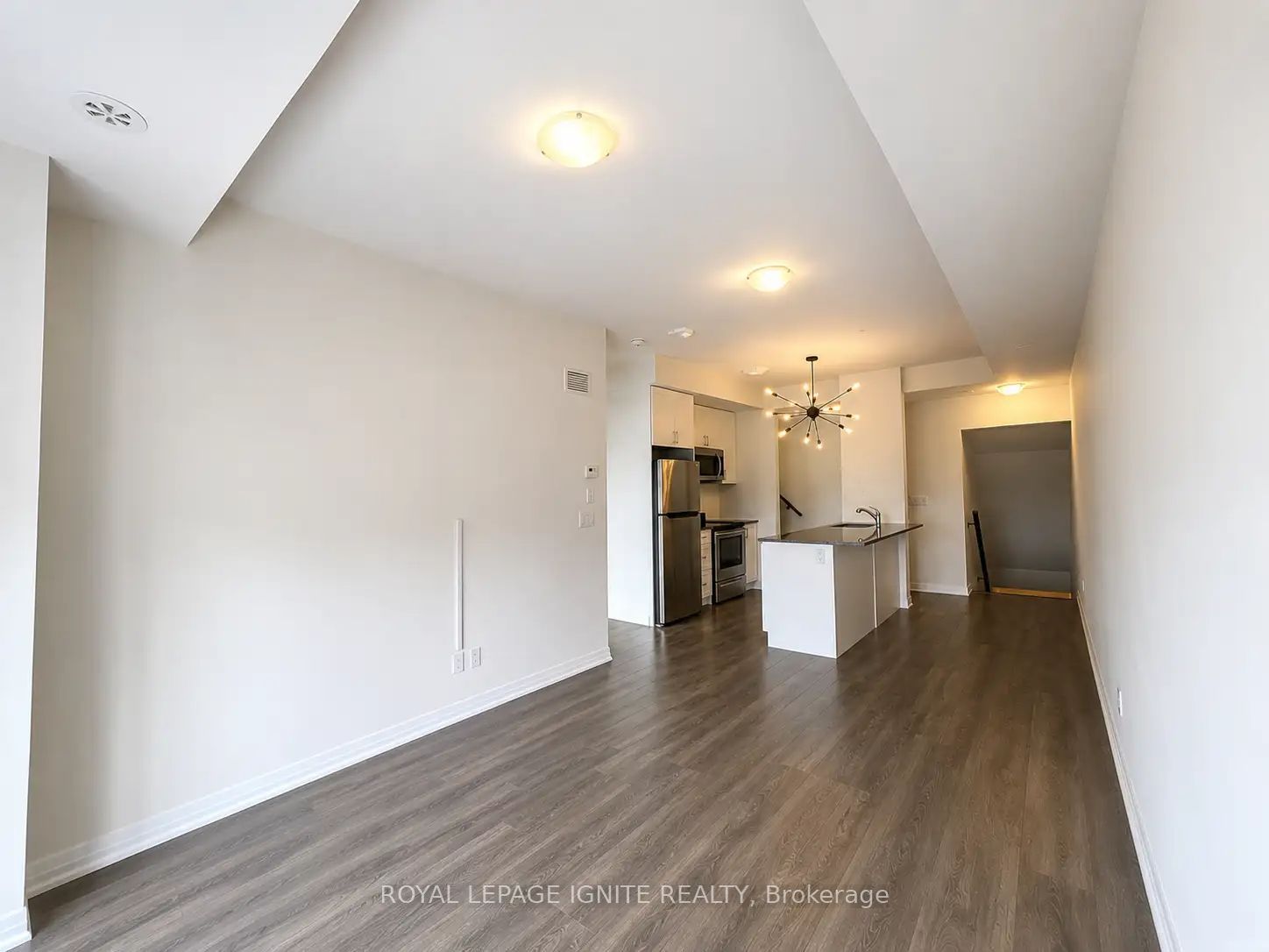 2635 William Jackson Drive 604, Pickering, ON L1X 0L3 photo 2