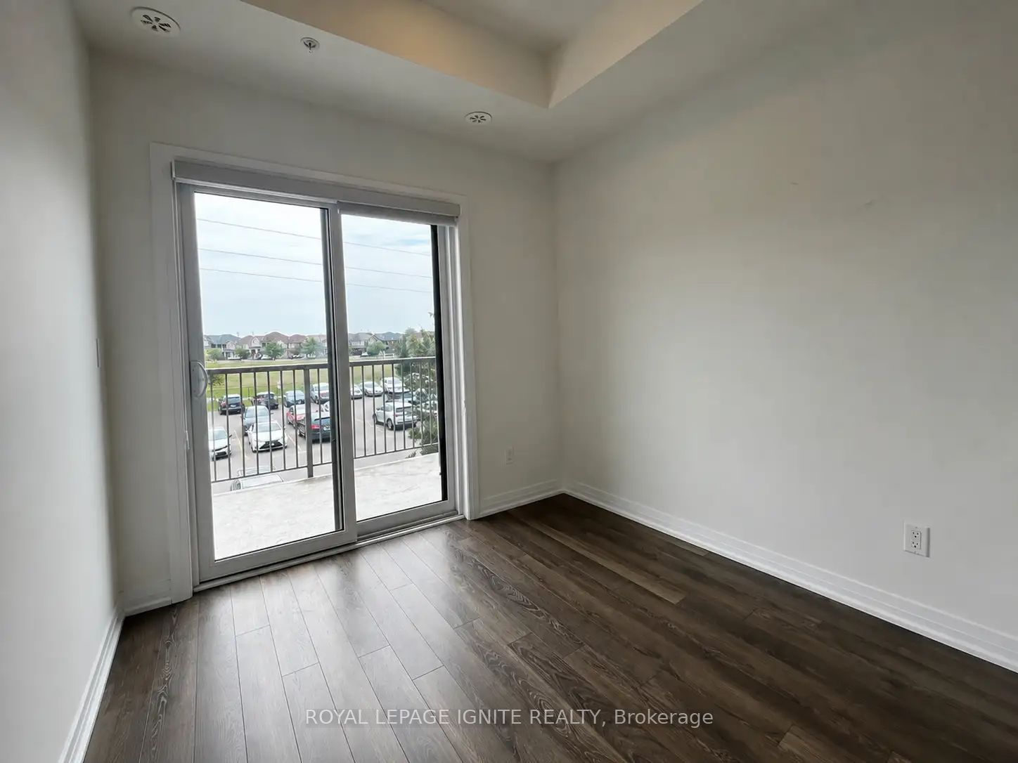 2635 William Jackson Drive 604, Pickering, ON L1X 0L3 photo 3