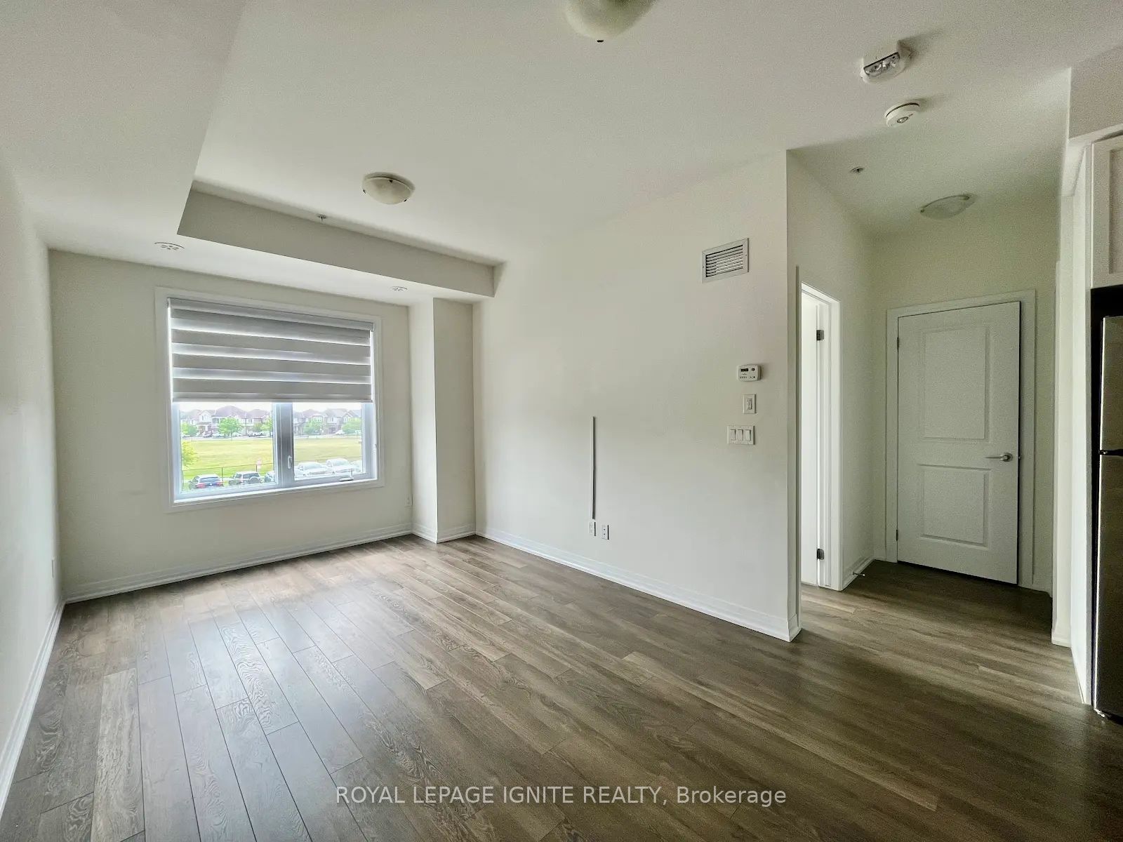 2635 William Jackson Drive 604, Pickering, ON L1X 0L3 photo 4