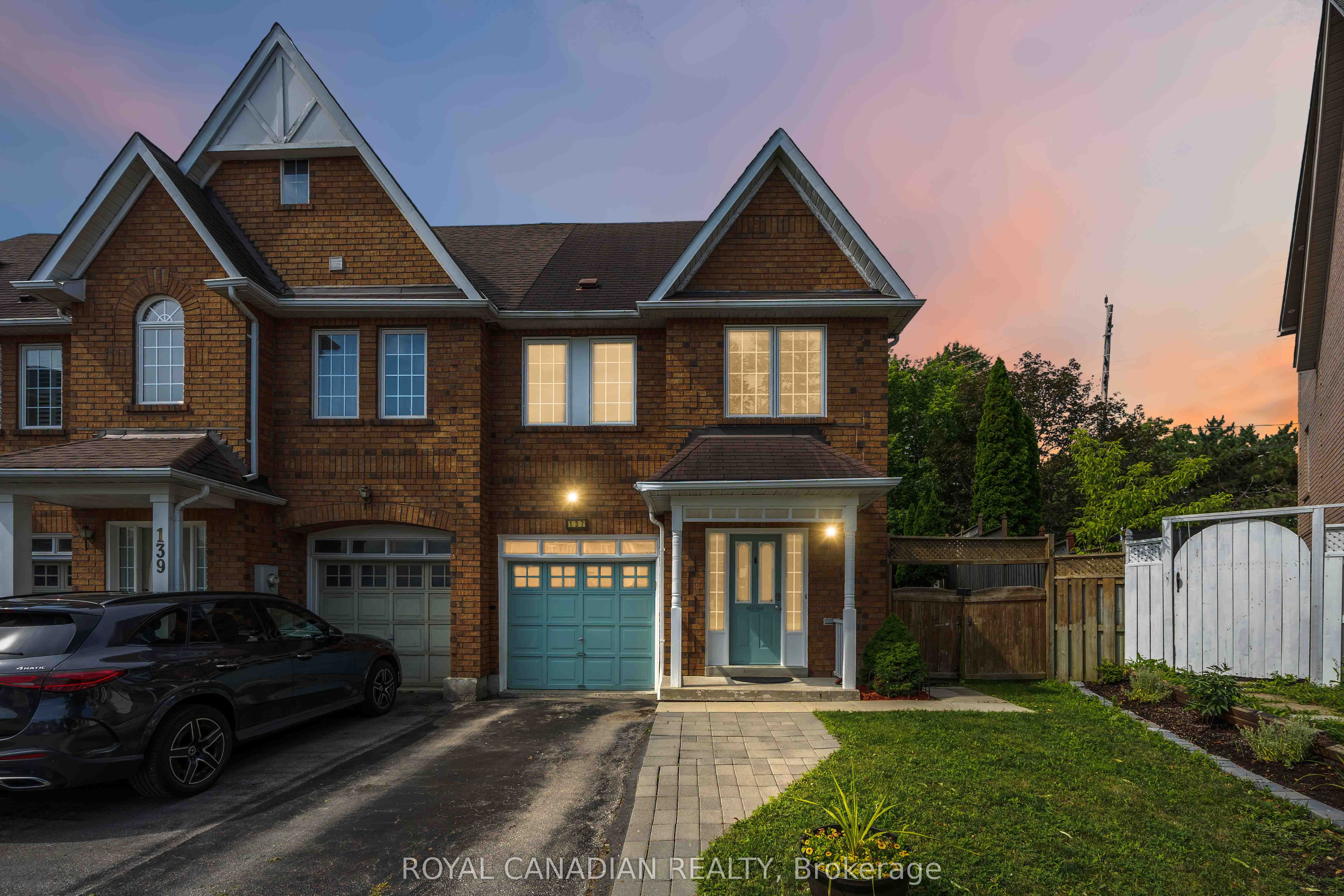 137 Stokely Crescent, Whitby, ON L1N 9S9 photo 3