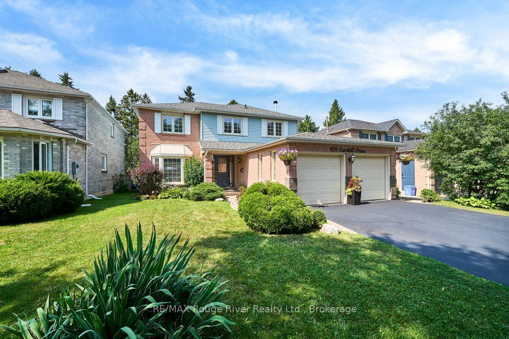 939 Catskill Drive, Oshawa, ON L1J 8J9
