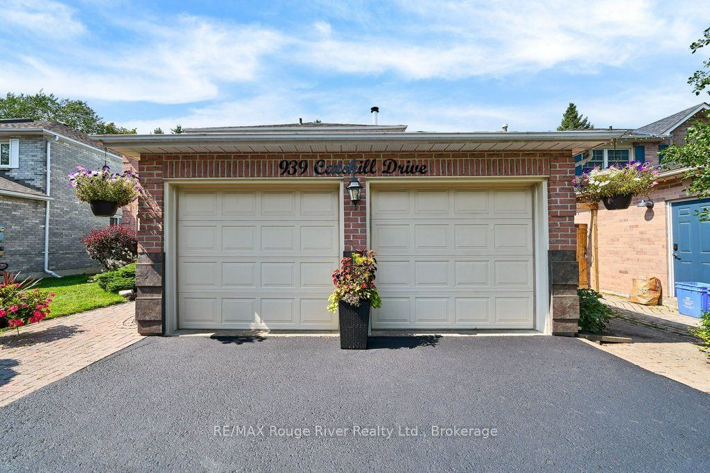 939 Catskill Drive, Oshawa, ON L1J 8J9 photo 4