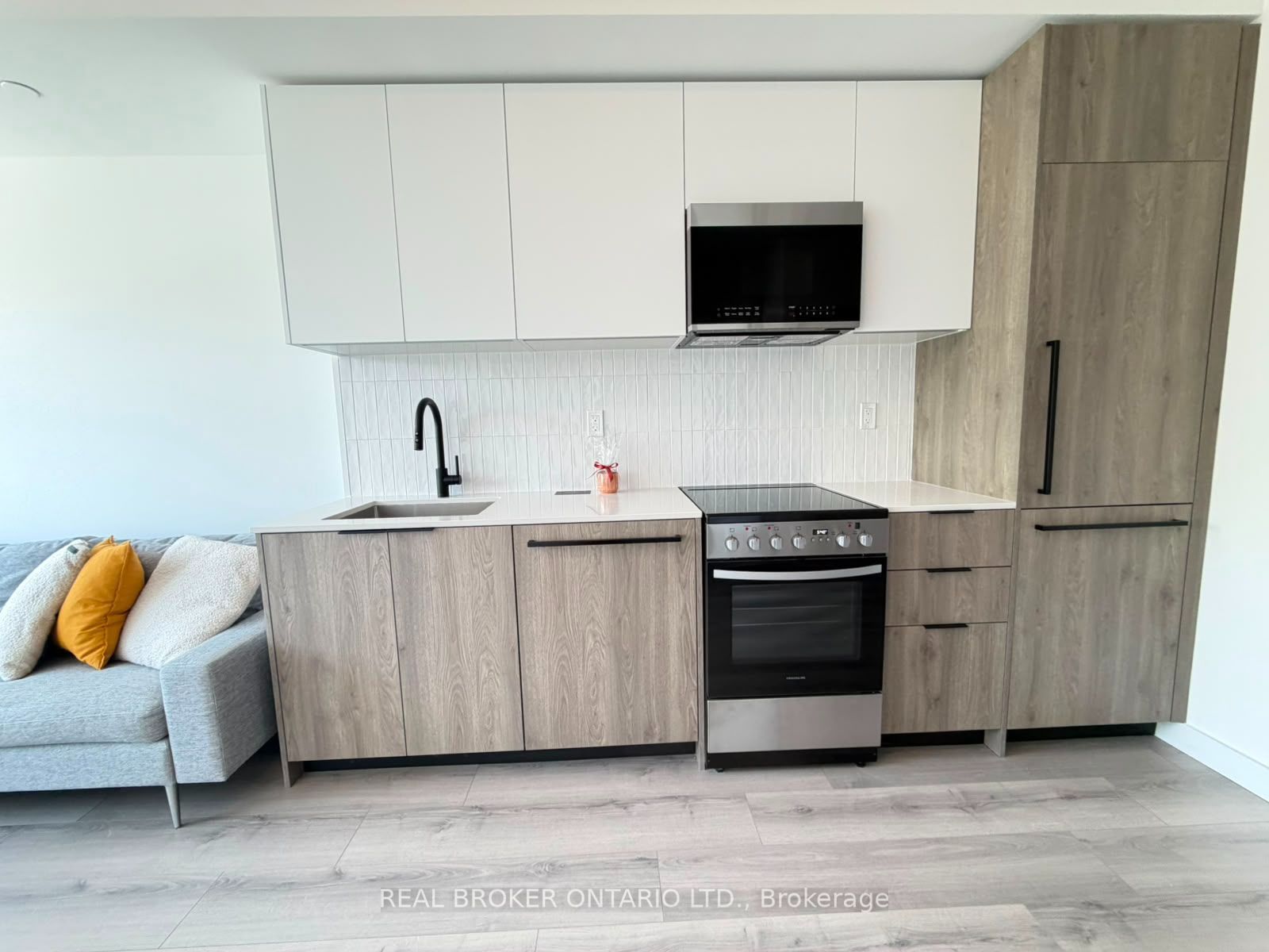 1635 Military Trail 225, Toronto, ON M1C 0G2 photo 3