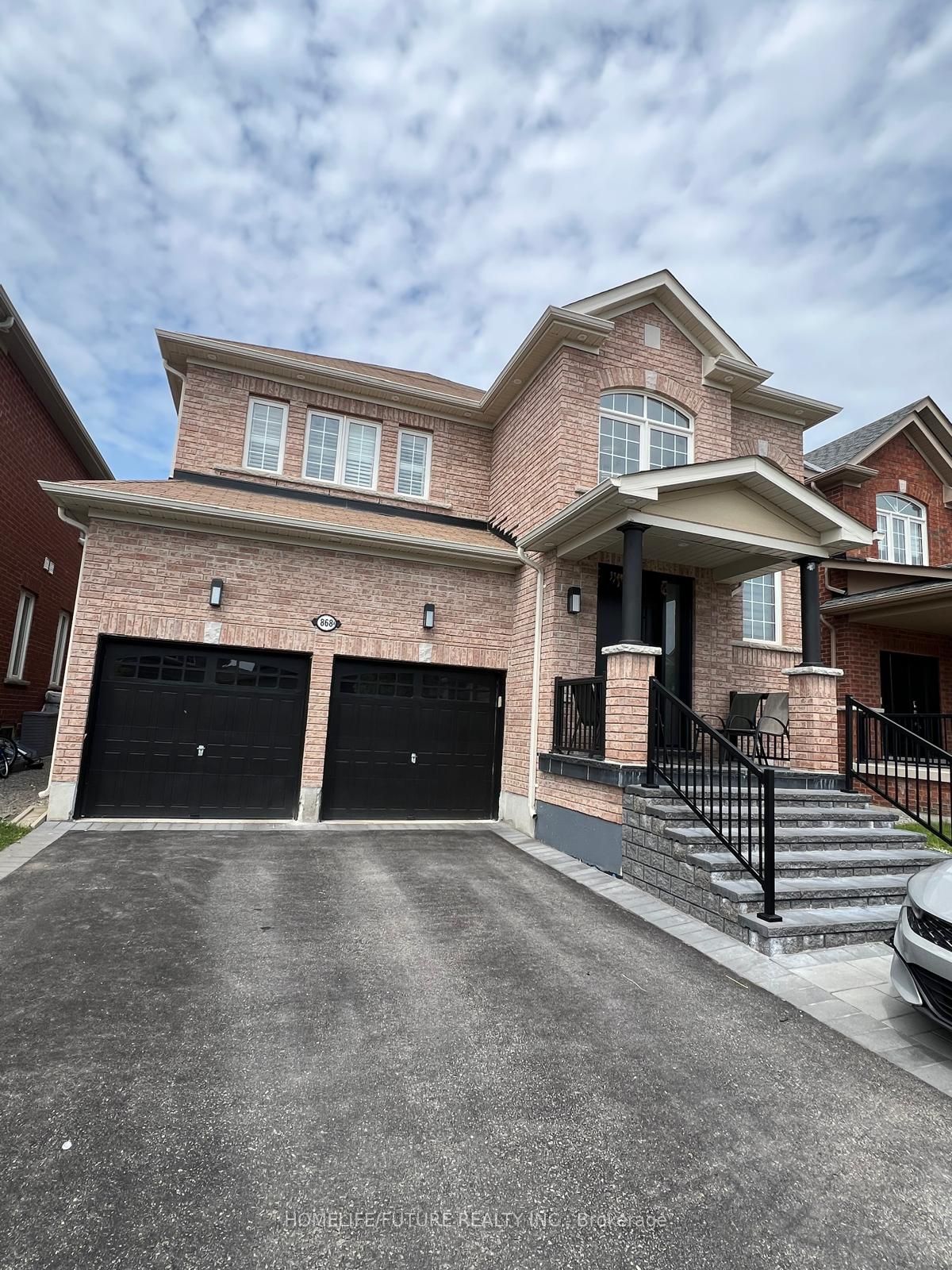 868 William Lee Avenue Bsmt, Oshawa, ON L1K 0W2