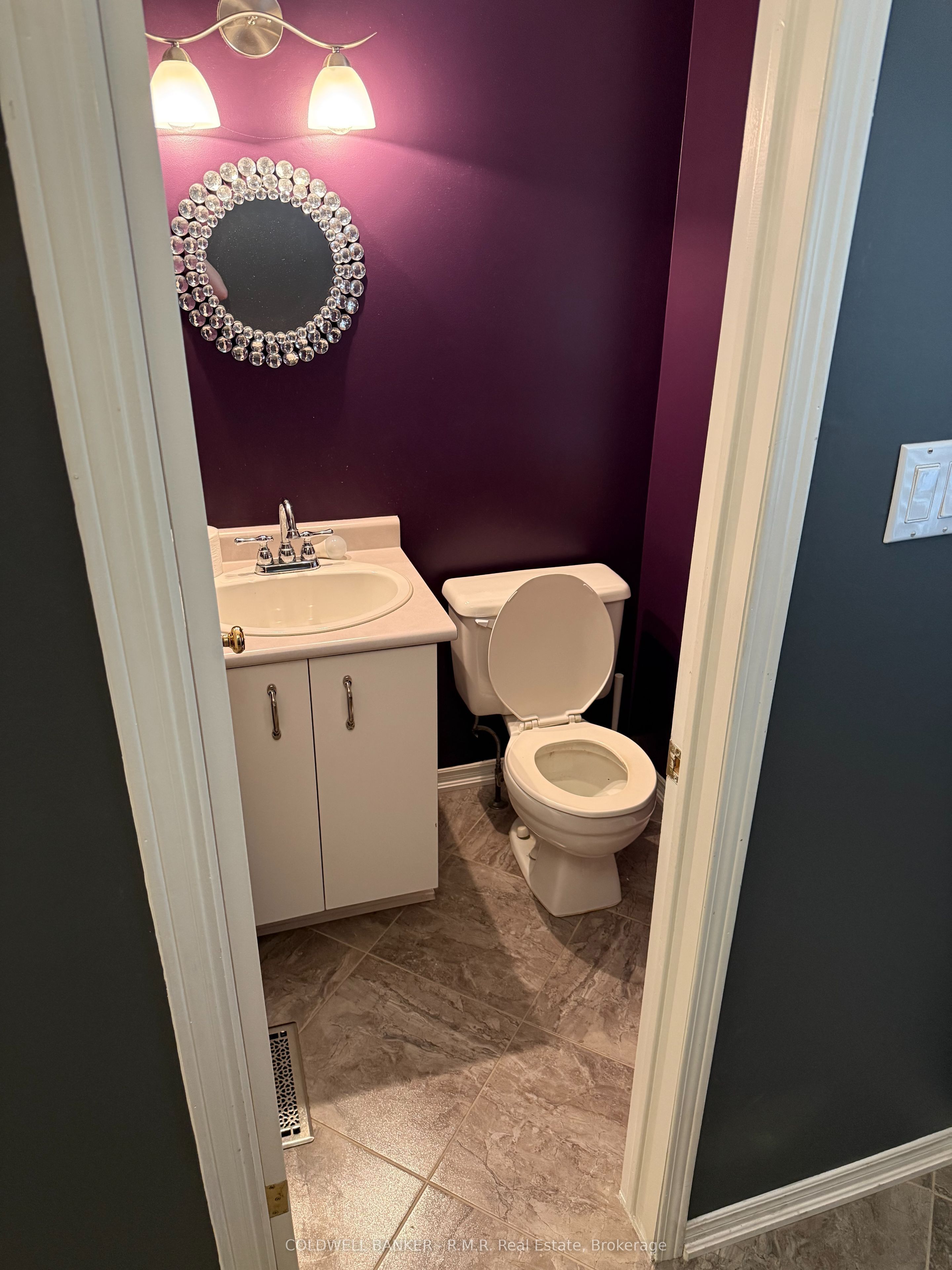 10 Bassett Boulevard 115, Whitby, ON L1N 9C6 photo 4