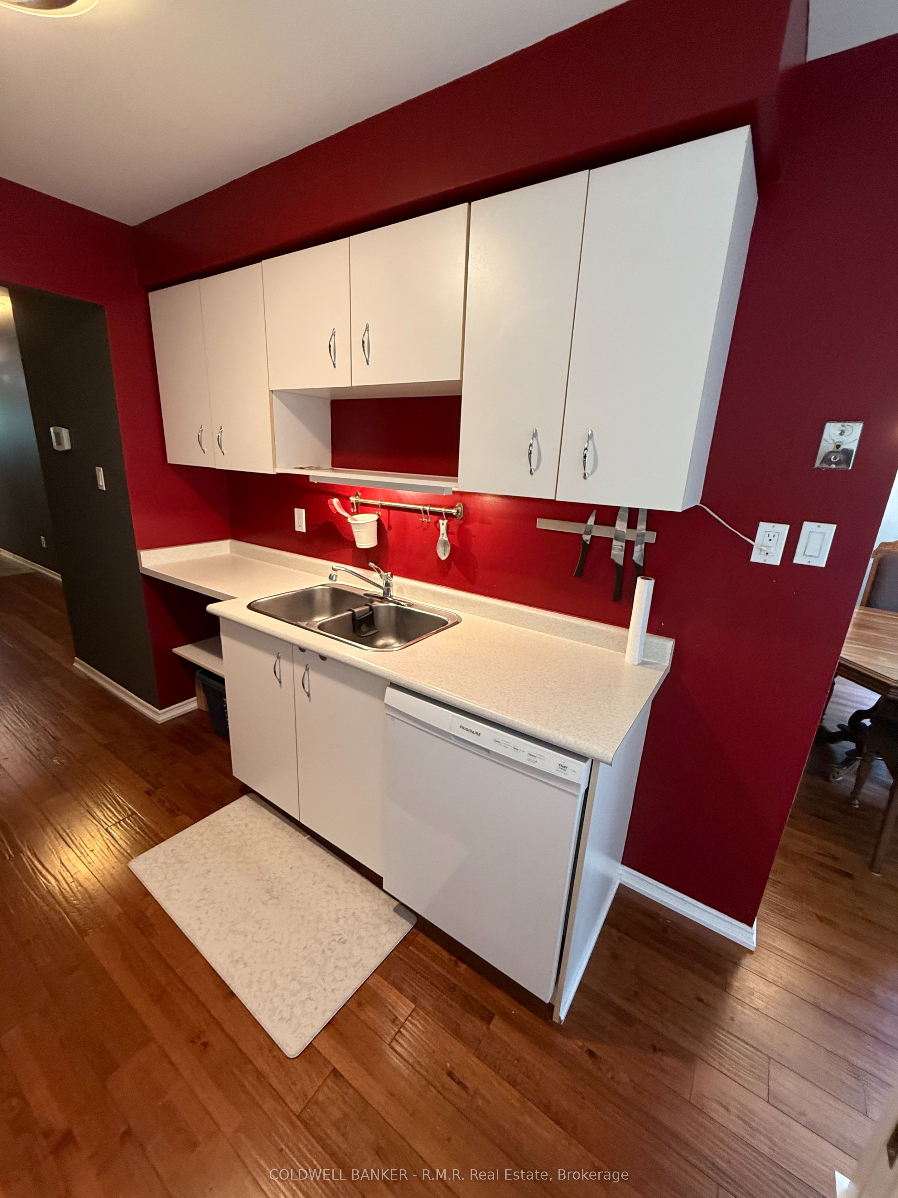 10 Bassett Boulevard 115, Whitby, ON L1N 9C6 photo 5
