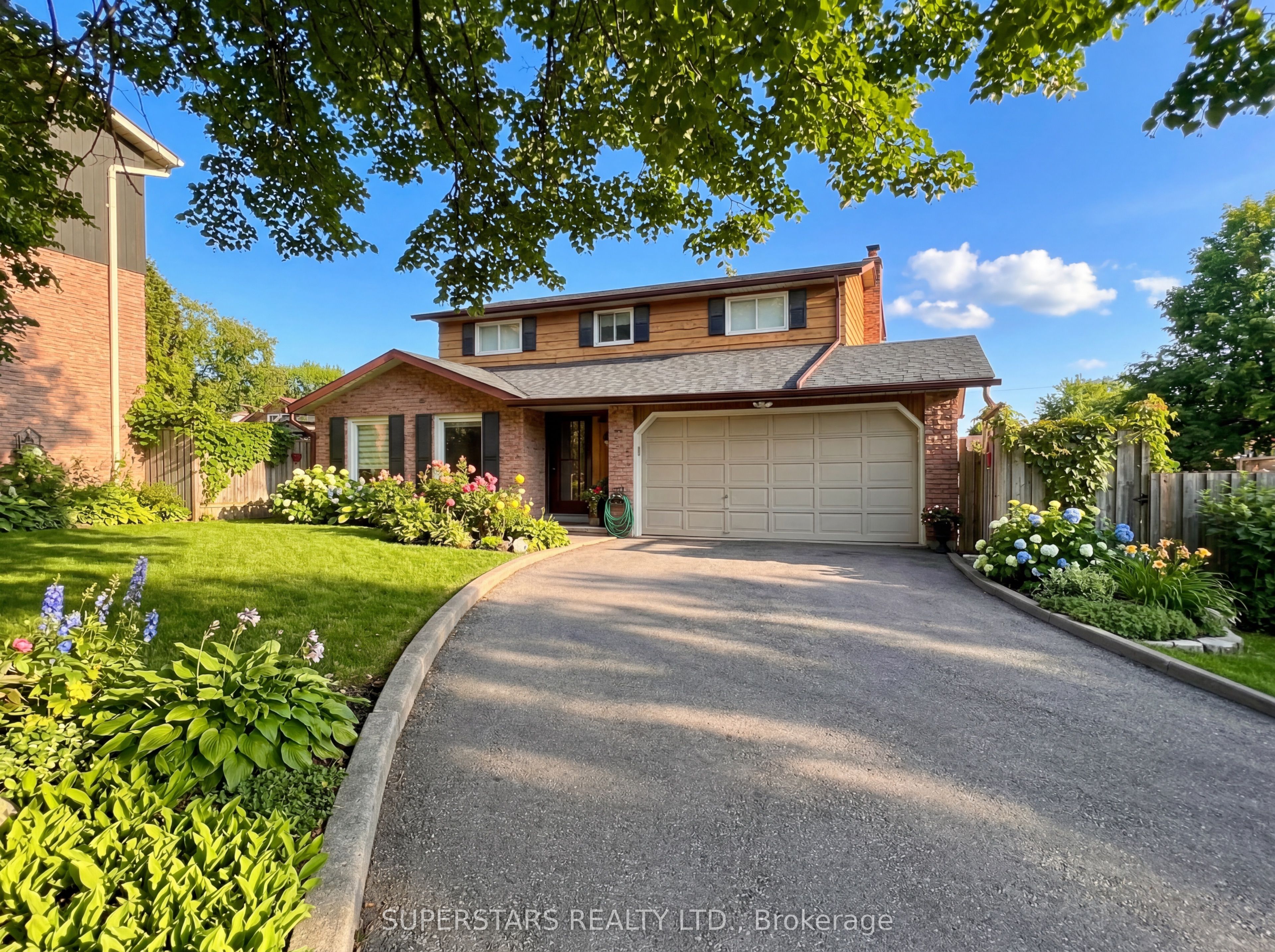 1731 Ada Court, Pickering, ON L1V 2Y9