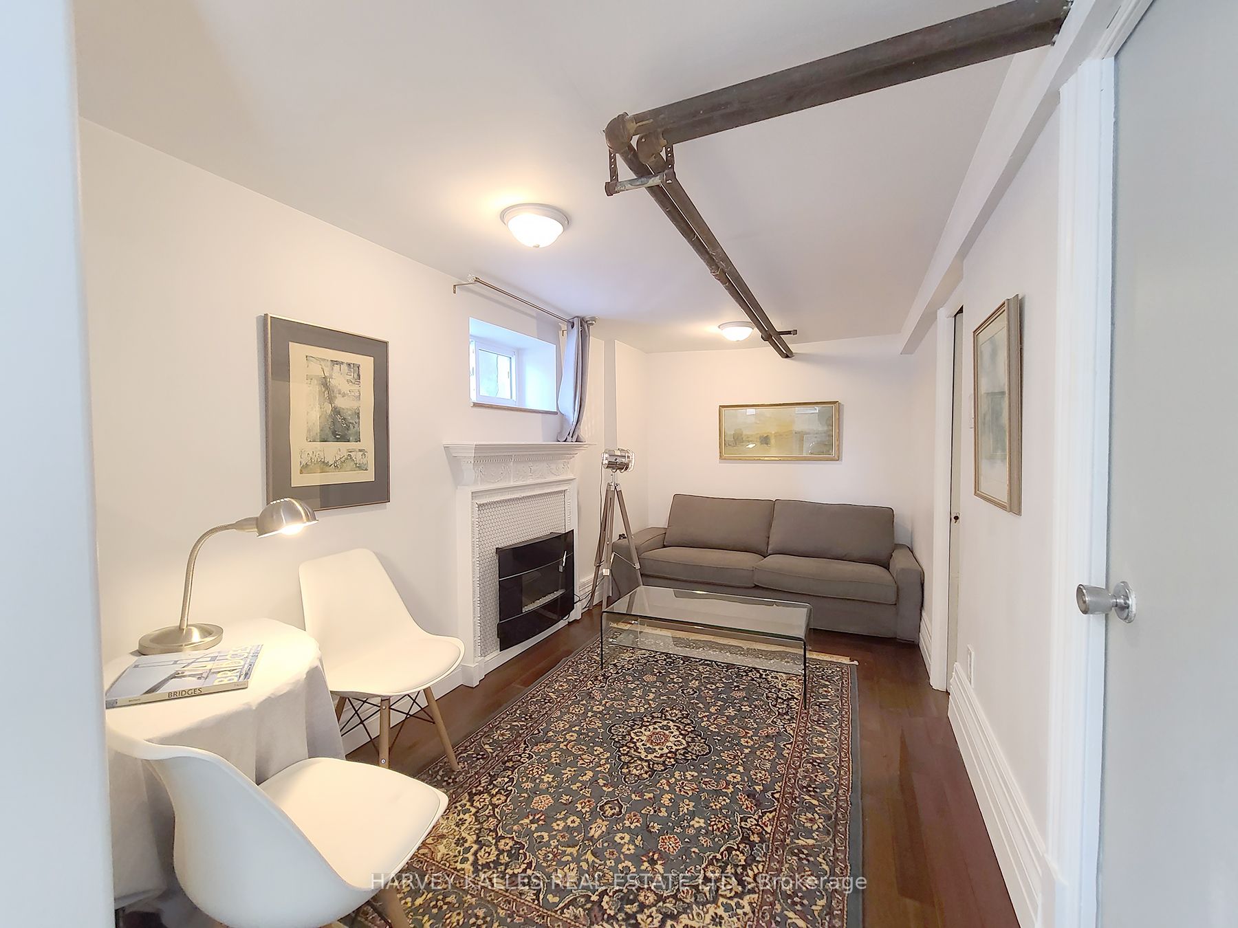 27 Hiawatha Road 5, Toronto, ON M4L 2X7 photo 2