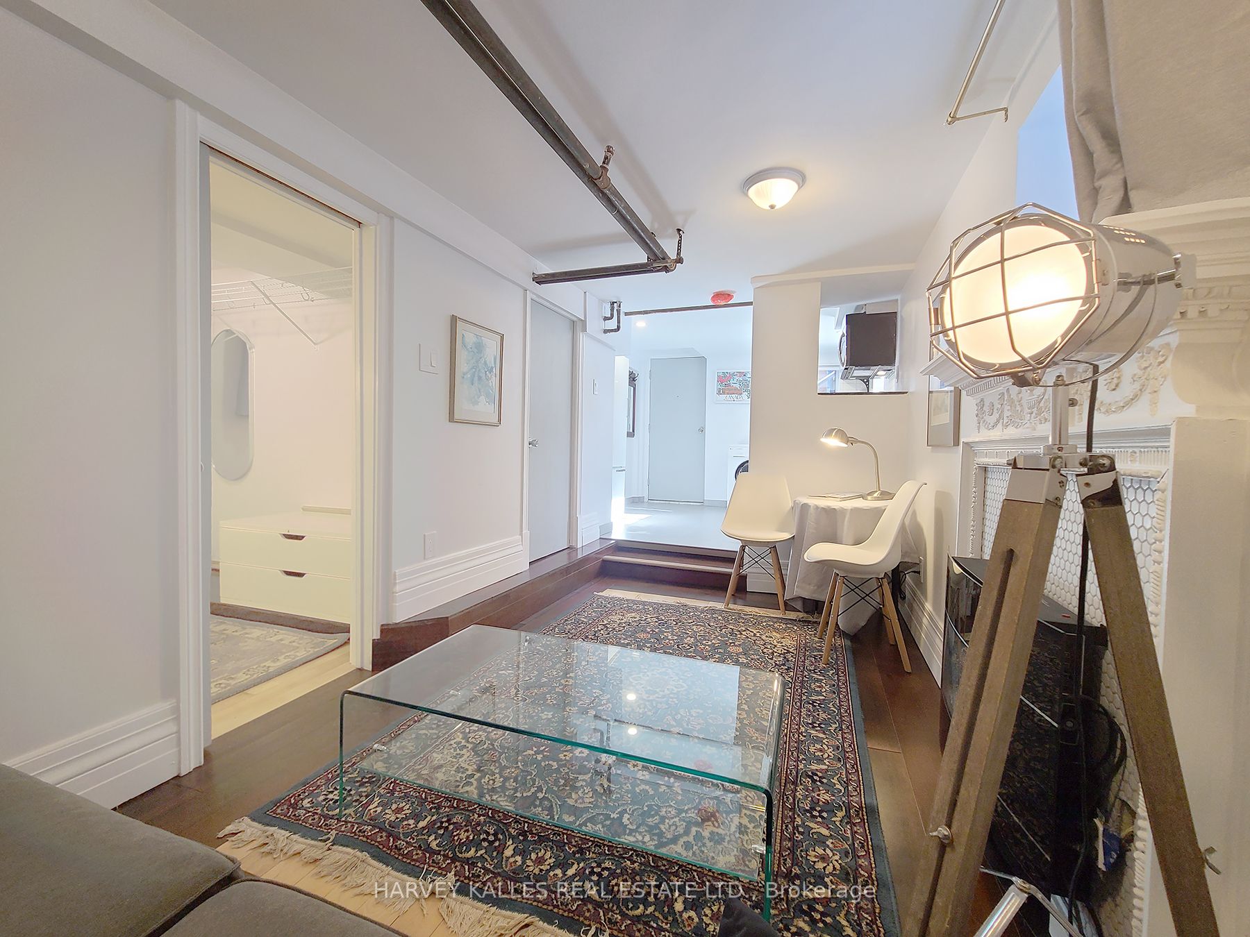 27 Hiawatha Road 5, Toronto, ON M4L 2X7 photo 3