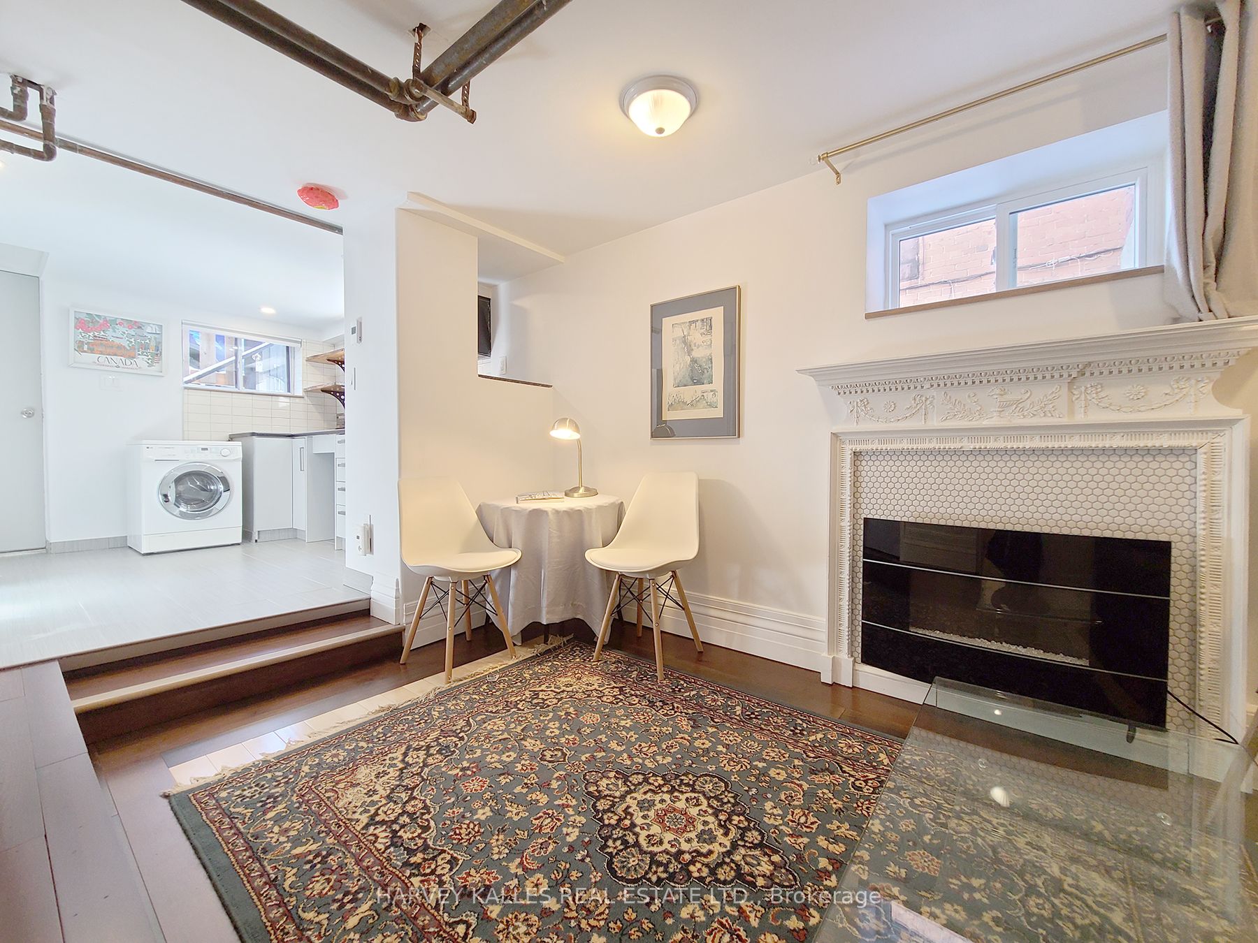 27 Hiawatha Road 5, Toronto, ON M4L 2X7 photo 4
