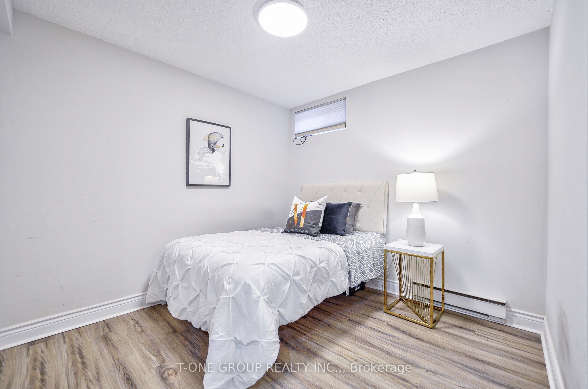 18 Castle Hill Drive, Toronto, ON M1T 2Y3 photo 5